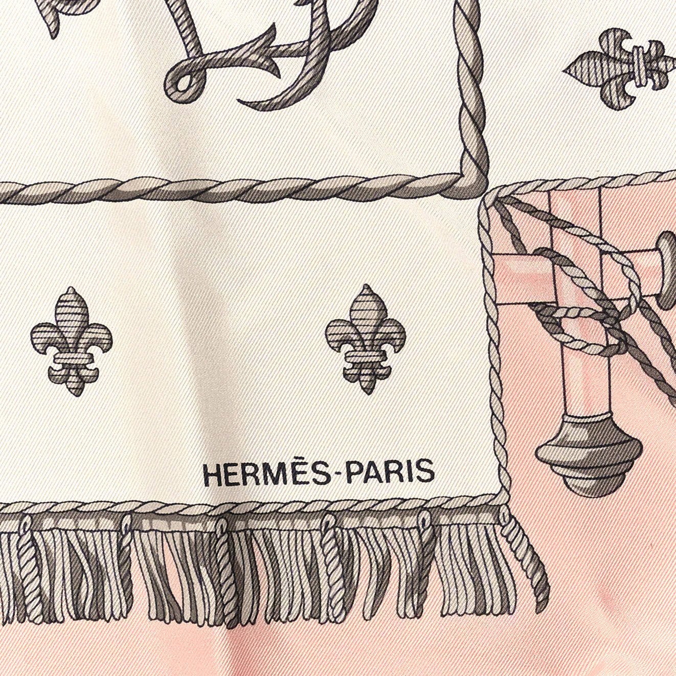 Silk Vue Du Carosse De La Galere La Reale Scarf 90 Rose White Gris - Image 2