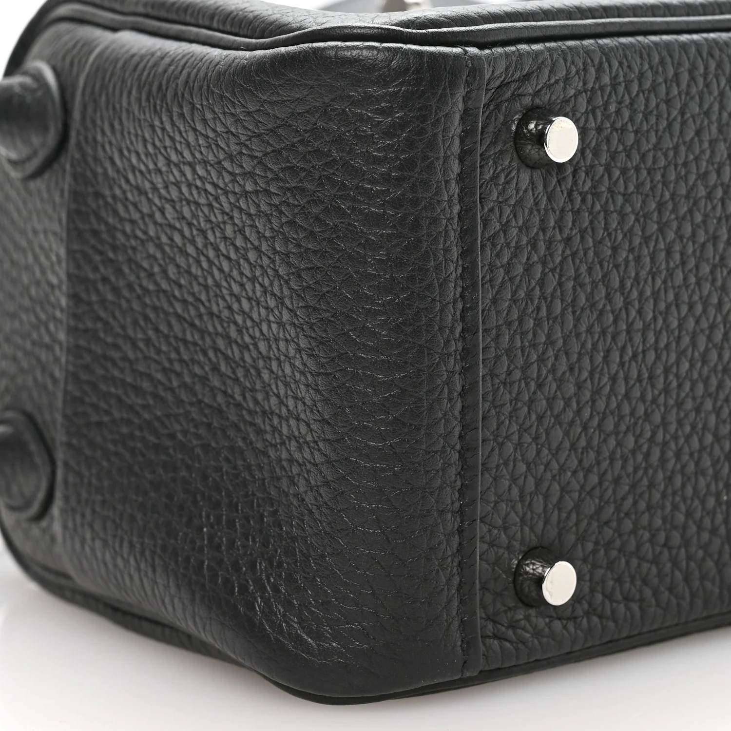 Taurillon Clemence Mini Lindy 20 Black - Image 9