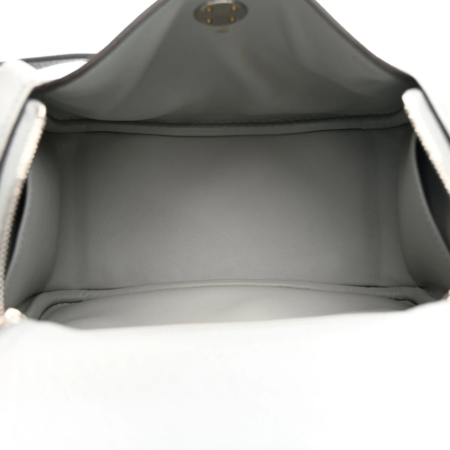 Taurillon Clemence Mini Lindy 20 Bleu Pale - Image 5