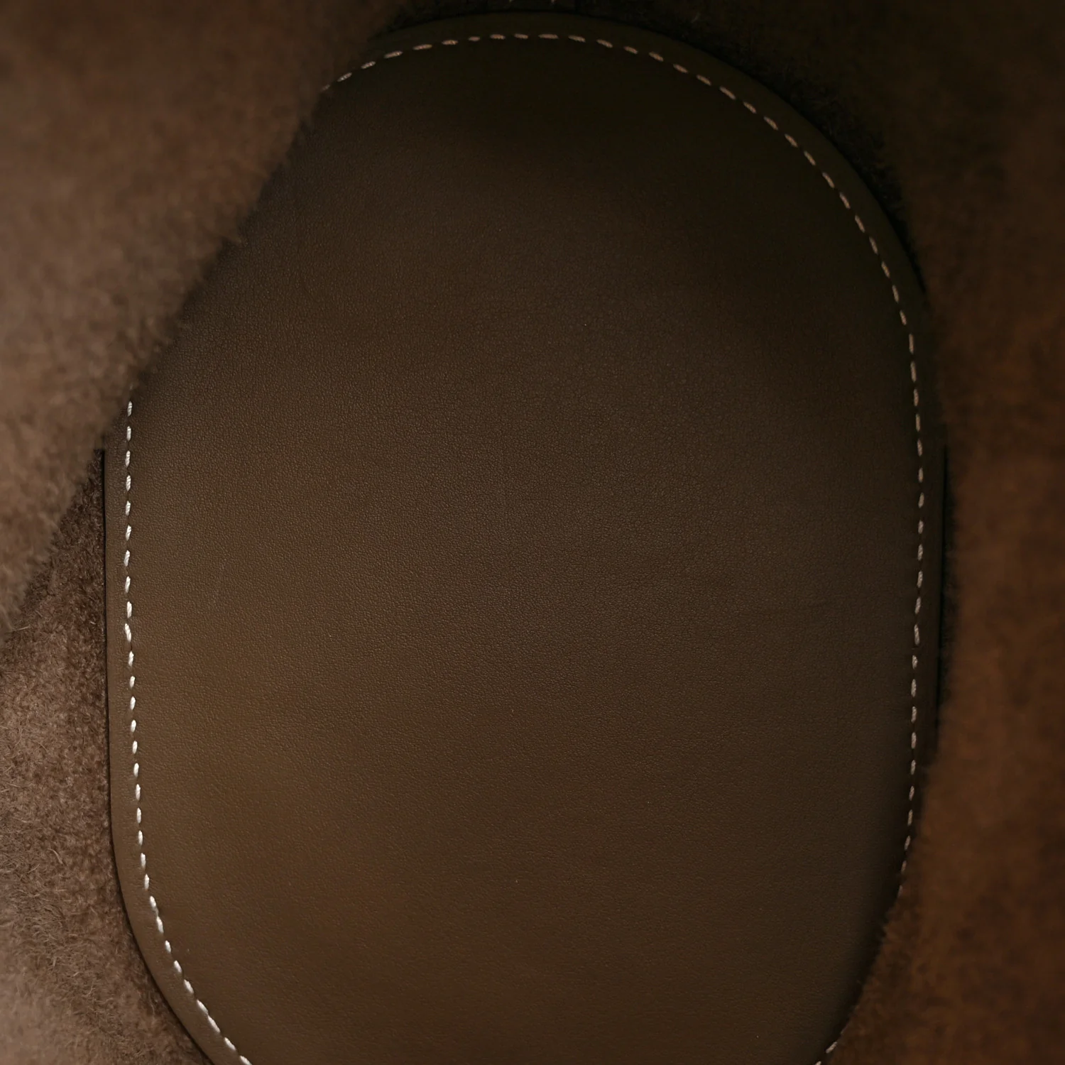 Taurillon Clemence Swift In-The-Loop 18 Bag Etoupe - Image 5