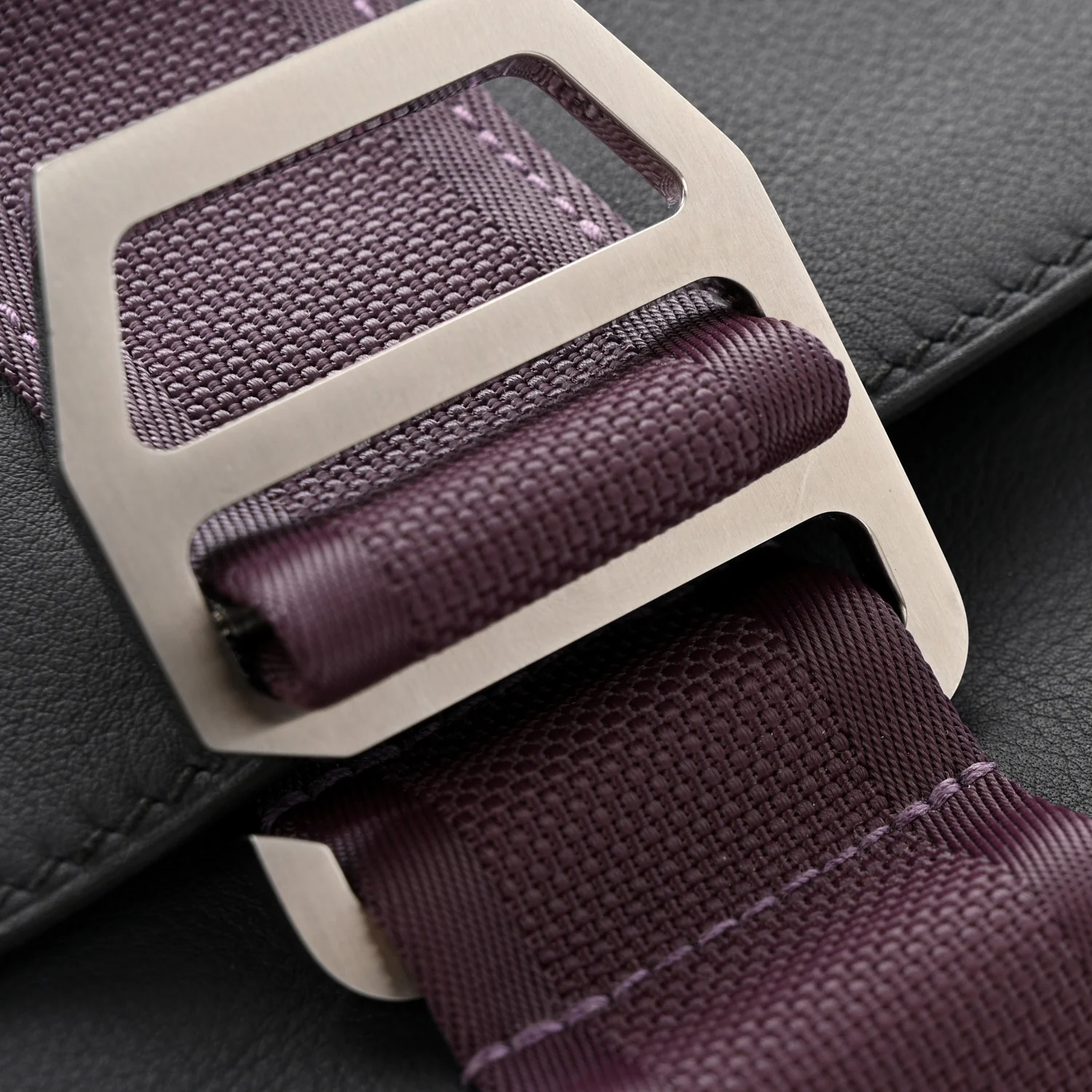 Taurillon Cristobal Vache Hunter Cityslide Clutch Bleu Indigo Raisin - Image 18