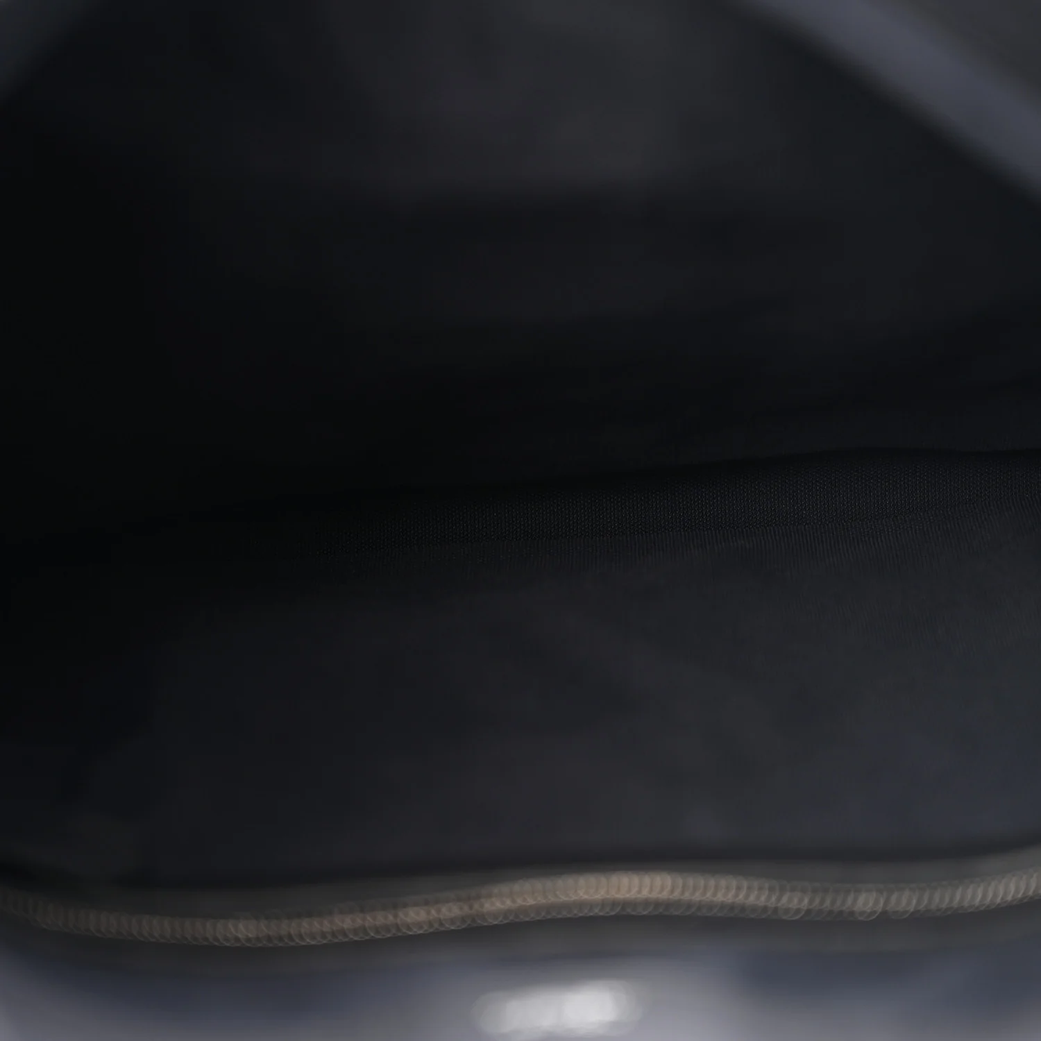 Taurillon Cristobal Vache Hunter Cityslide Clutch Bleu Indigo Raisin - Image 9