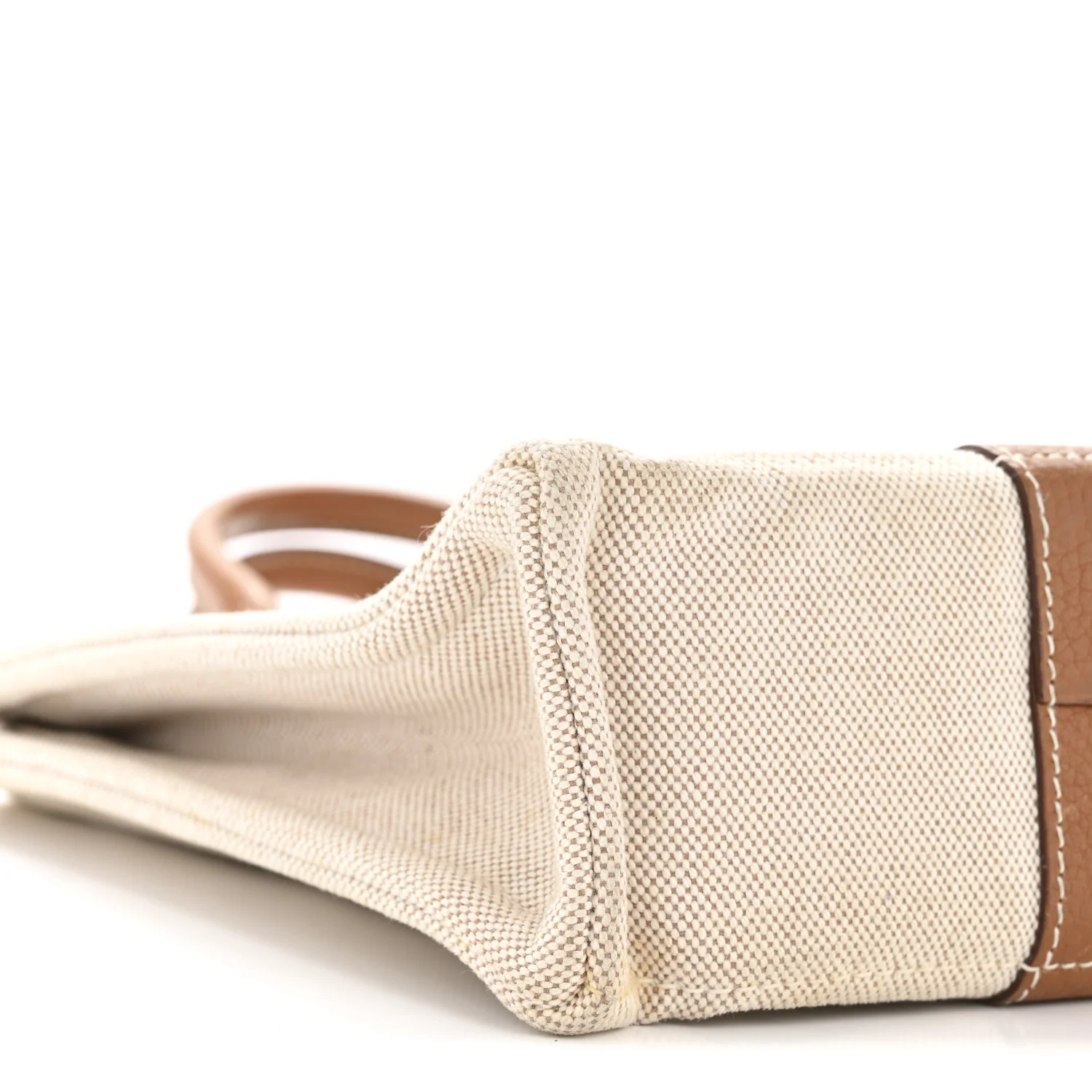 Toile Taurillon Clemence Sac Harnais Tote PM Beige Gold - Image 9