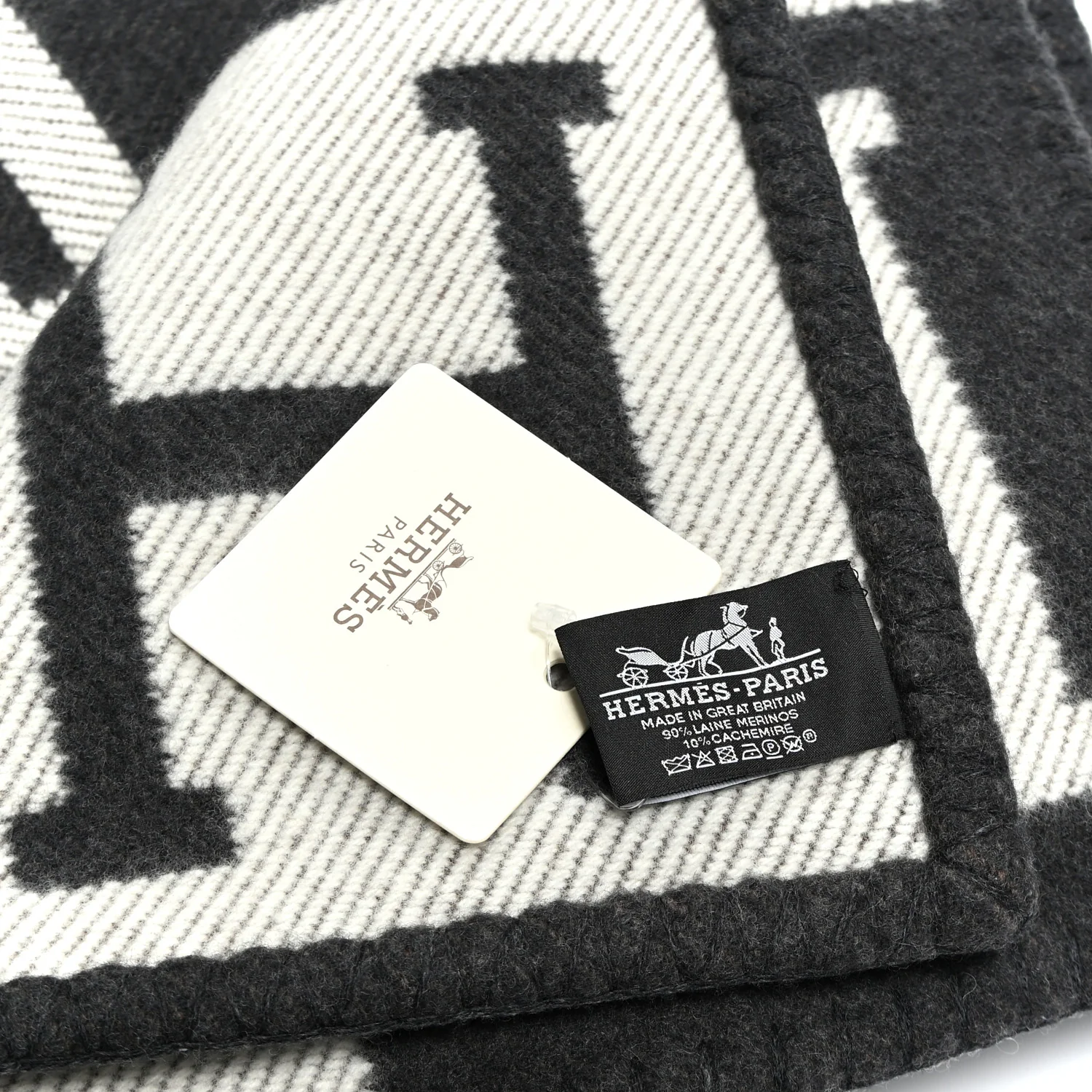 Wool Cashmere Avalon Blanket Ecru Gris Fonce - Image 3