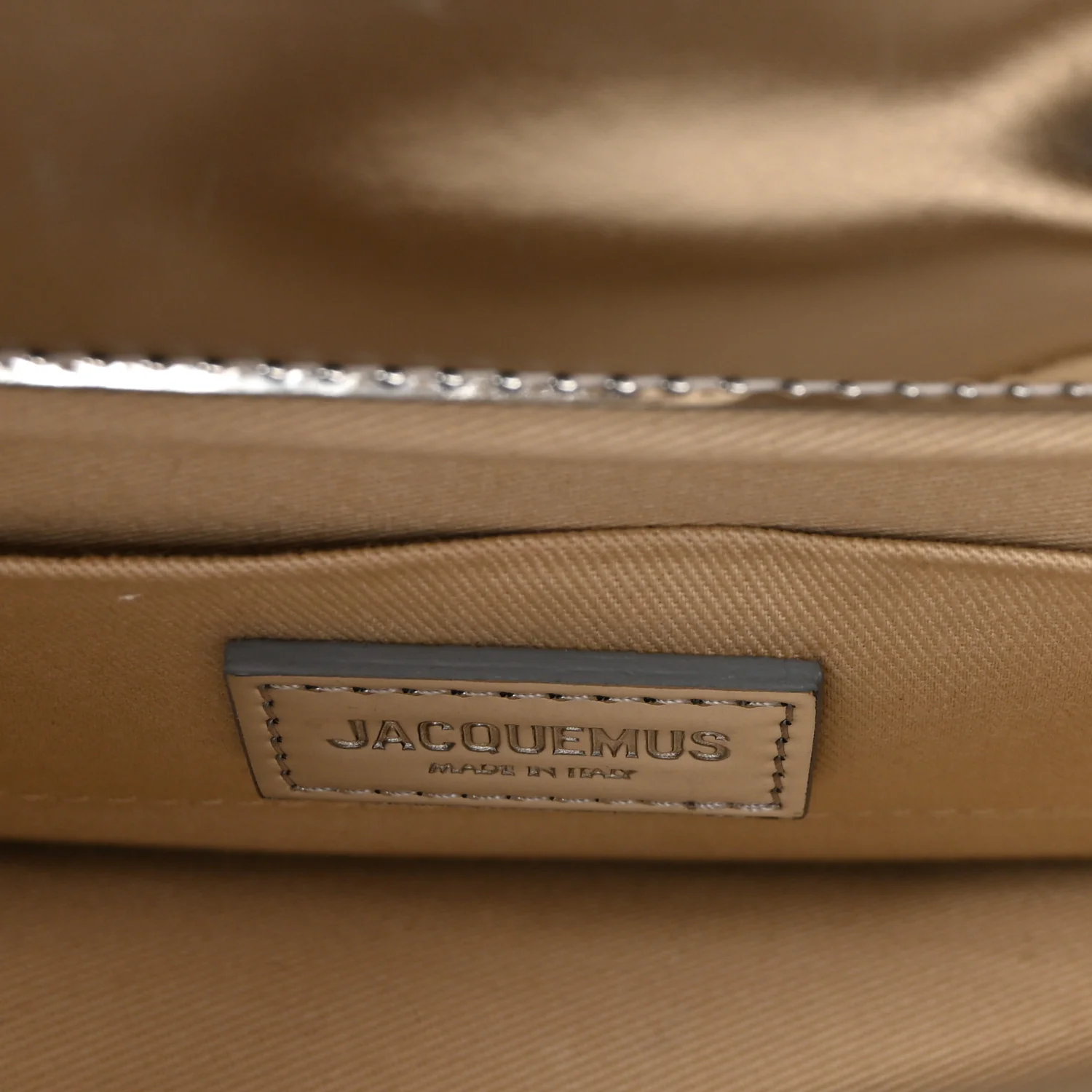 Metallic Patent Calfskin La Pochette Rond Carre Silver - Image 10