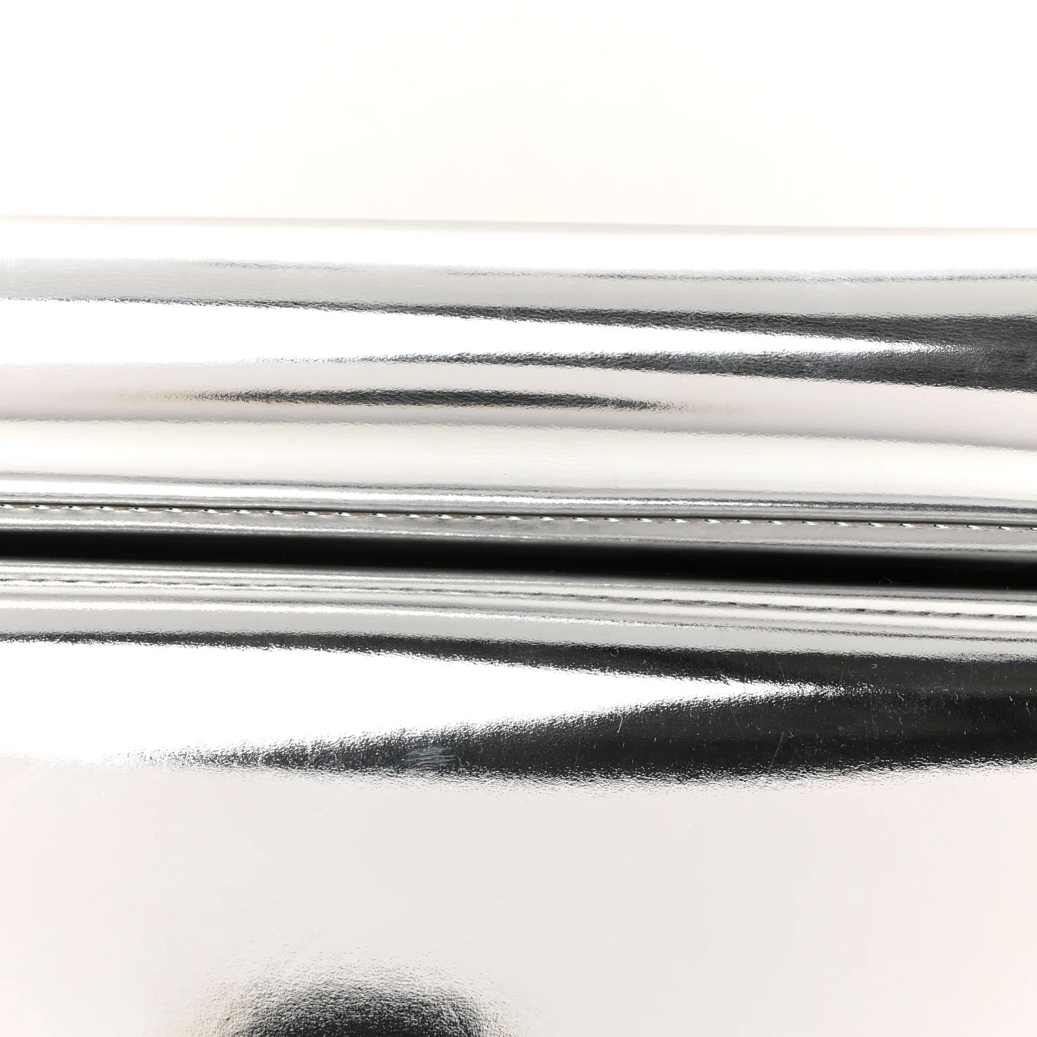Metallic Patent Calfskin La Pochette Rond Carre Silver - Image 11