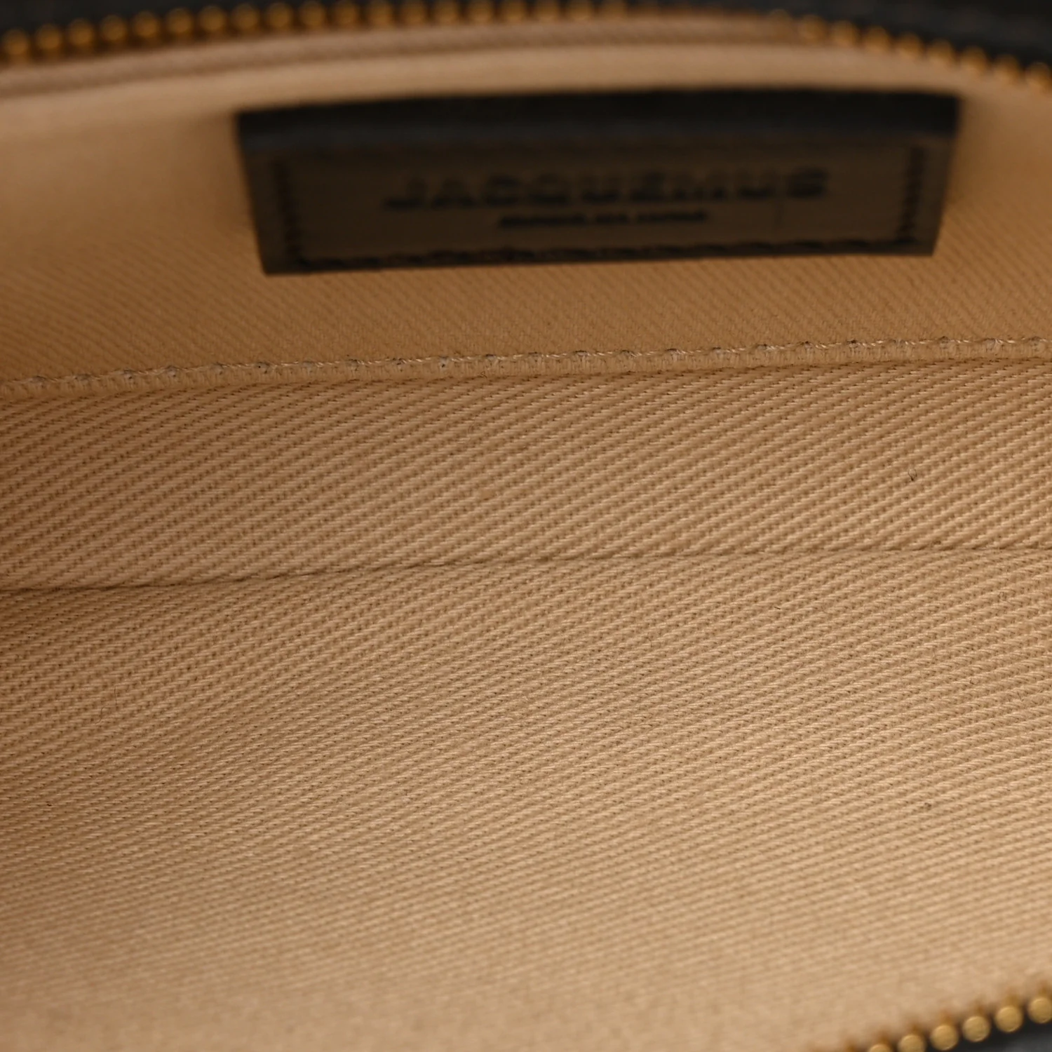 Smooth Calfskin Le Bisou Perle Black - Image 5