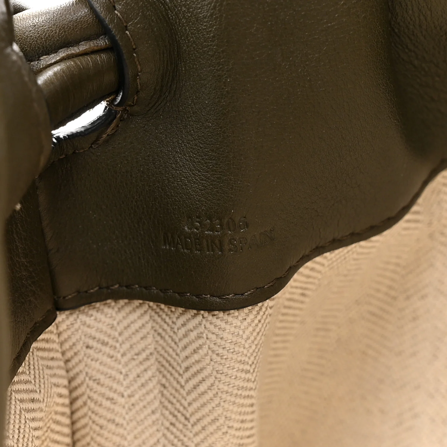 Calfskin Flamenco Knot XL Shoulder Bag Khaki Green - Image 7