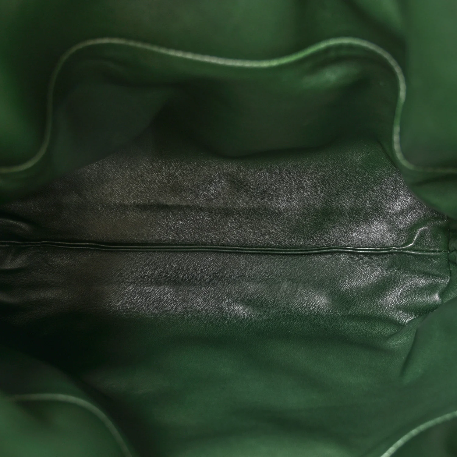 Calfskin Quilted Flamenco Knot Clutch Verde - Image 5