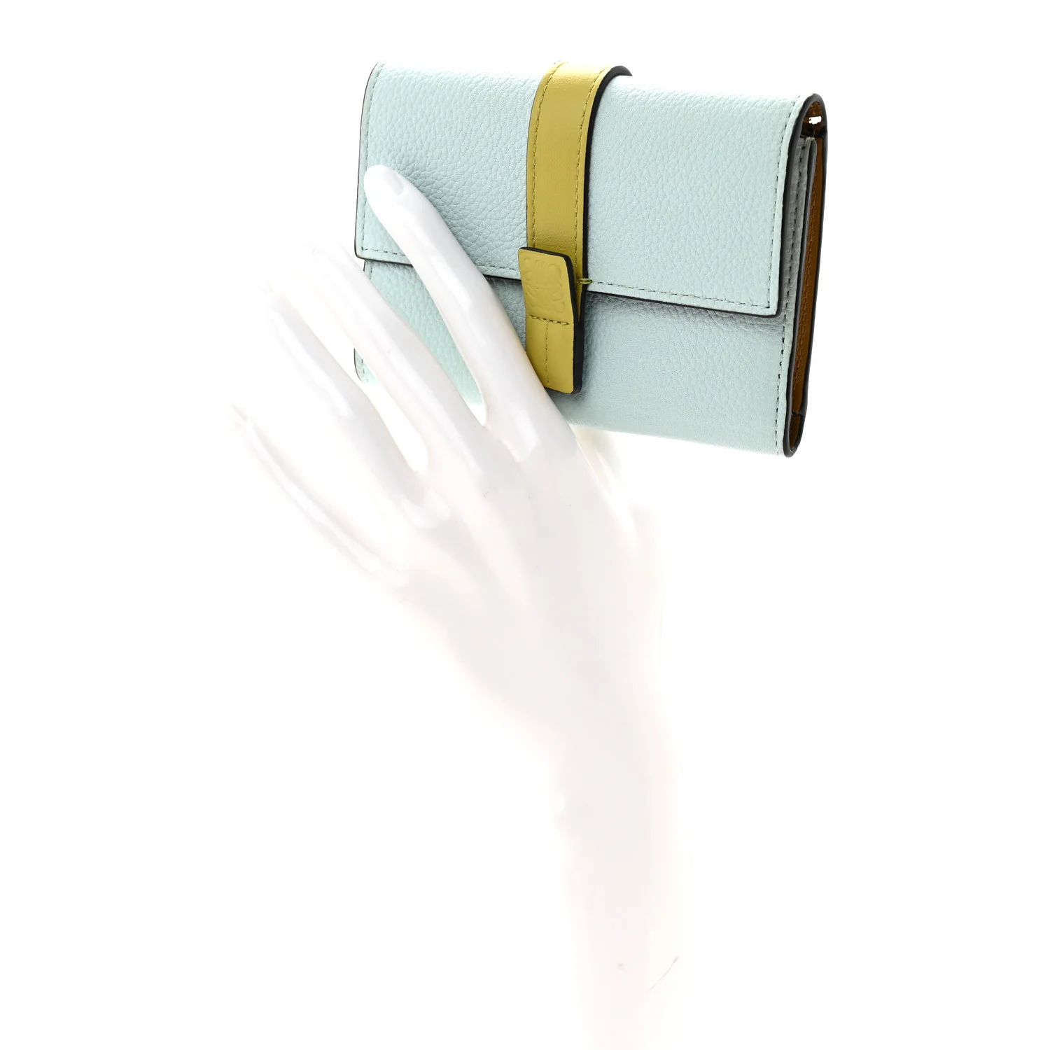 Grained Calfskin Small Vertical Wallet Iceberg Citronelle - Image 2