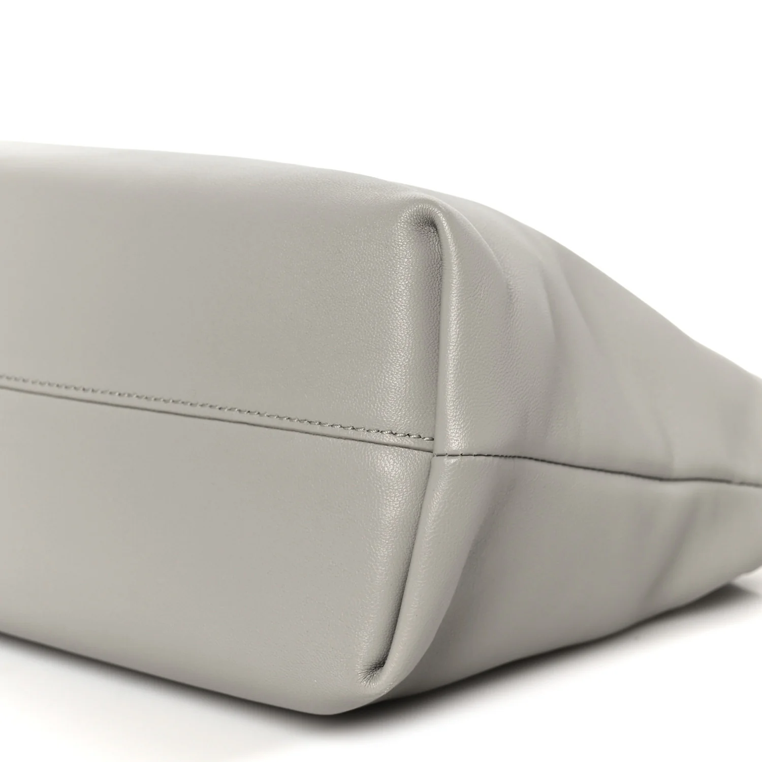 Mellow Nappa Donut Chain Medium Flamenco Knot Clutch Shell Grey - Image 10
