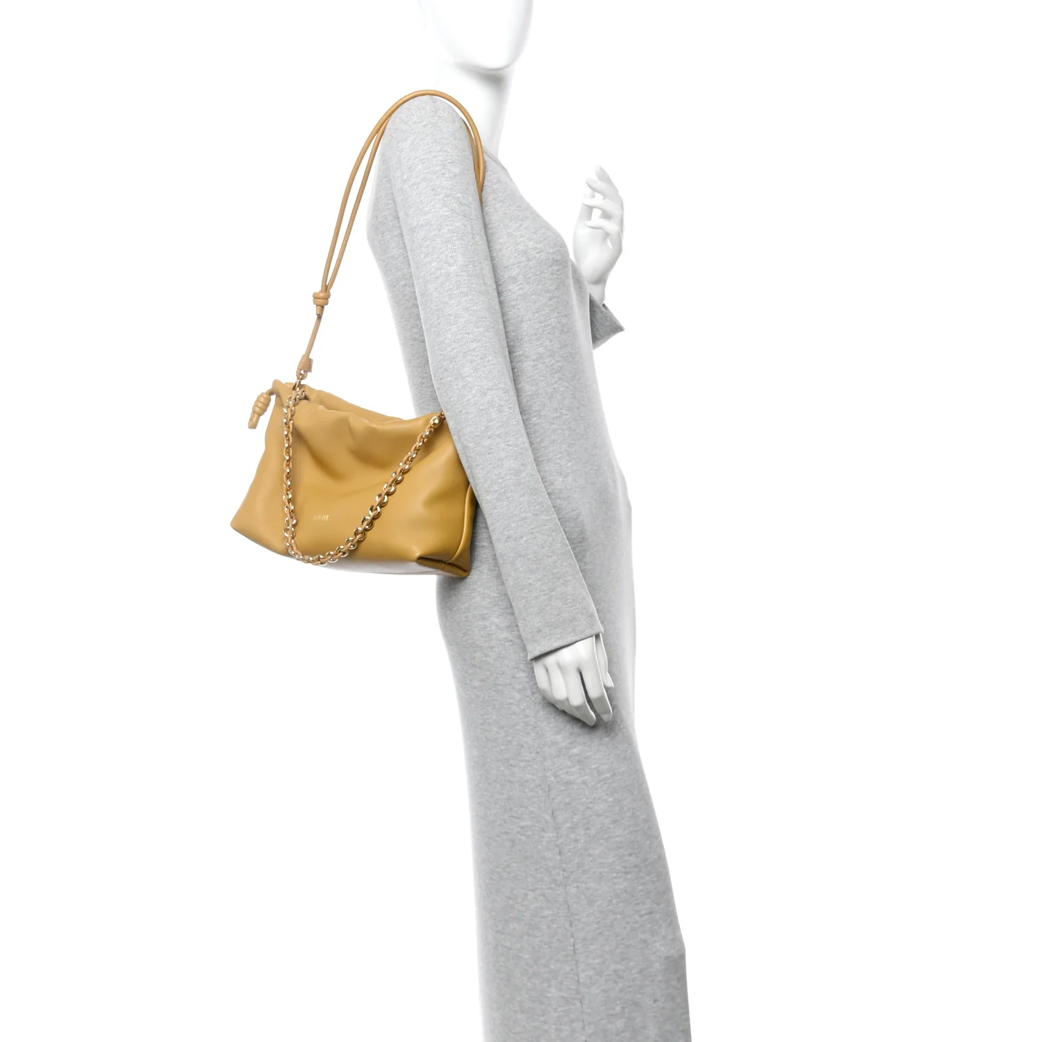 Mellow Nappa Donut Medium Chain Flamenco Knot Clutch Sahara - Image 2
