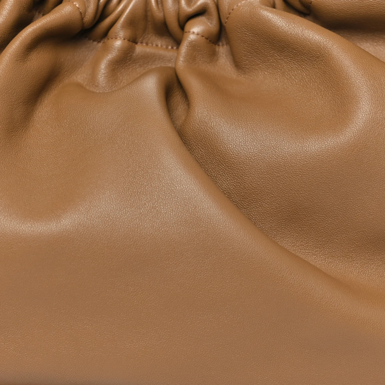 Mellow Nappa Small Squeeze Bag Oak - Image 7