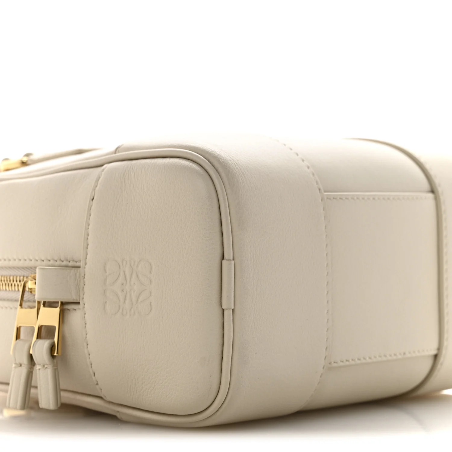 Nappa Calfskin Amazona 16 Square Bag Angora - Image 9