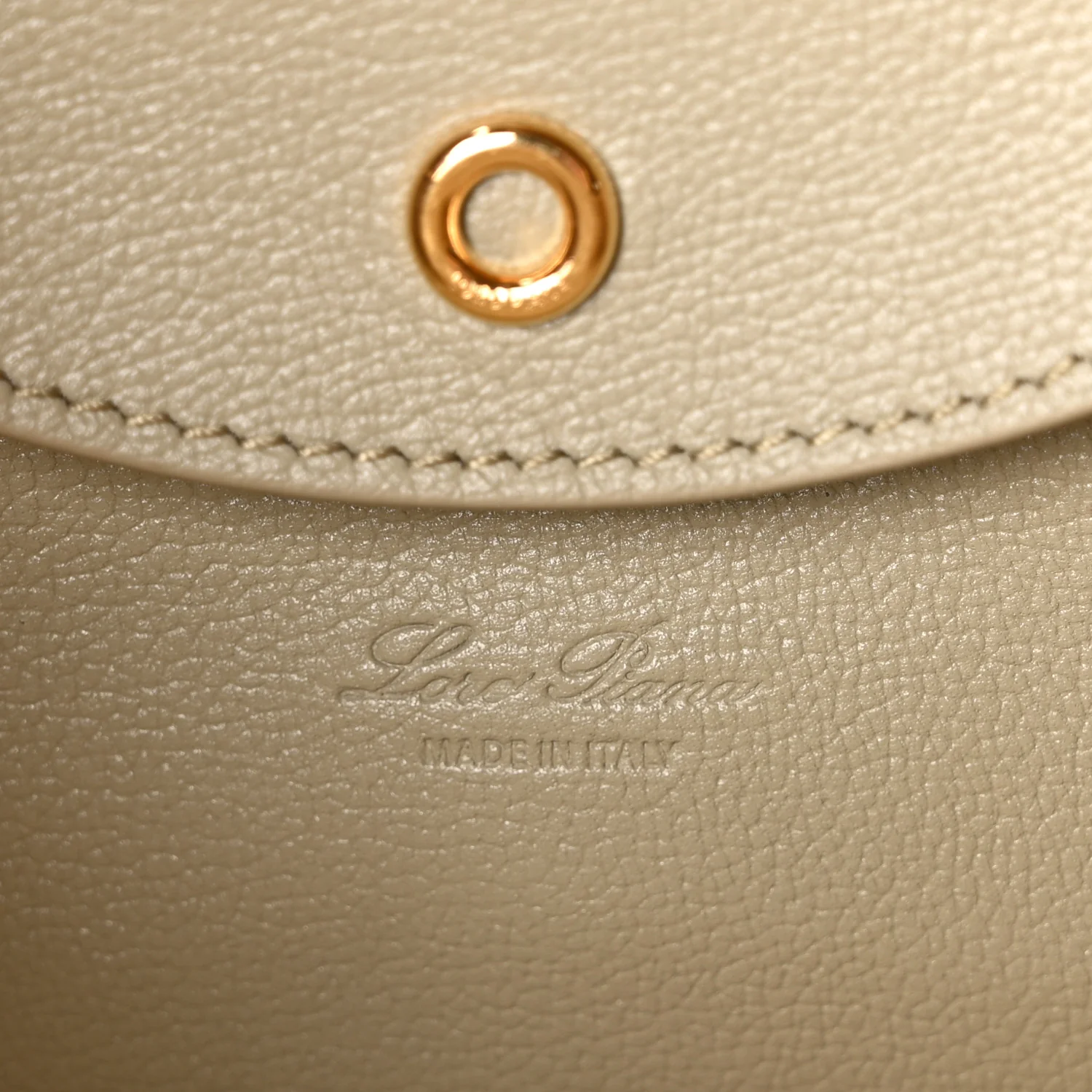 Grained Calfskin Extra Pocket L27 Dried Taragon - Image 6
