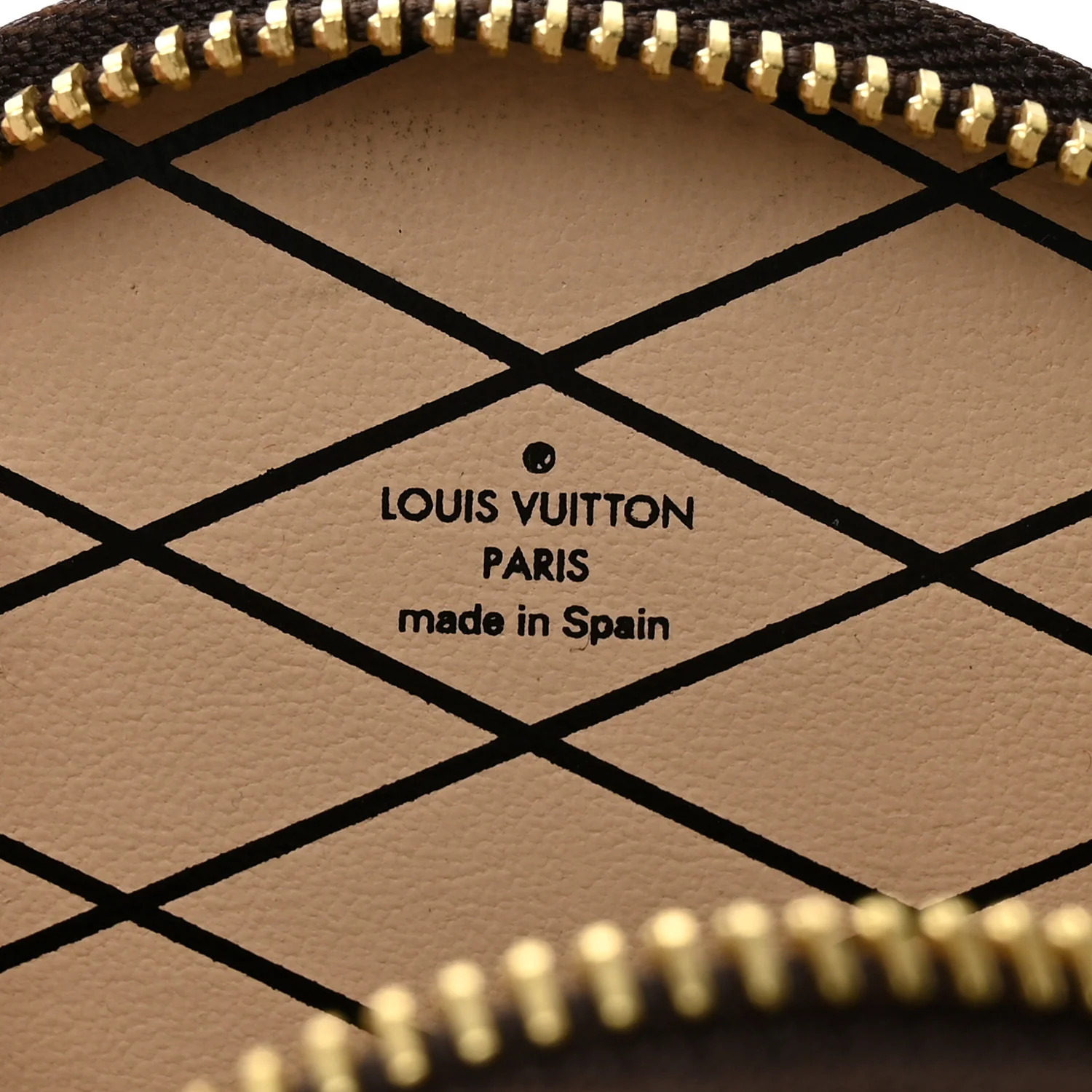 Calfskin Catogram Micro Boite Chapeau Marron - Image 6