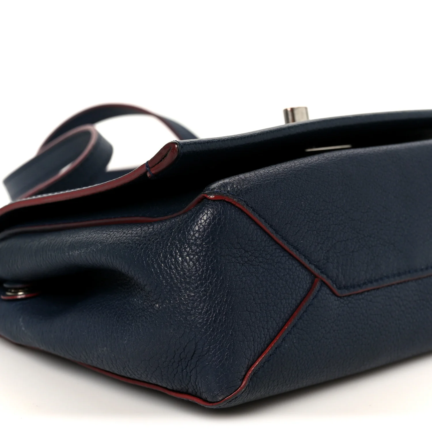Calfskin Lockme II Chain Bag BB Marine Rouge - Image 10