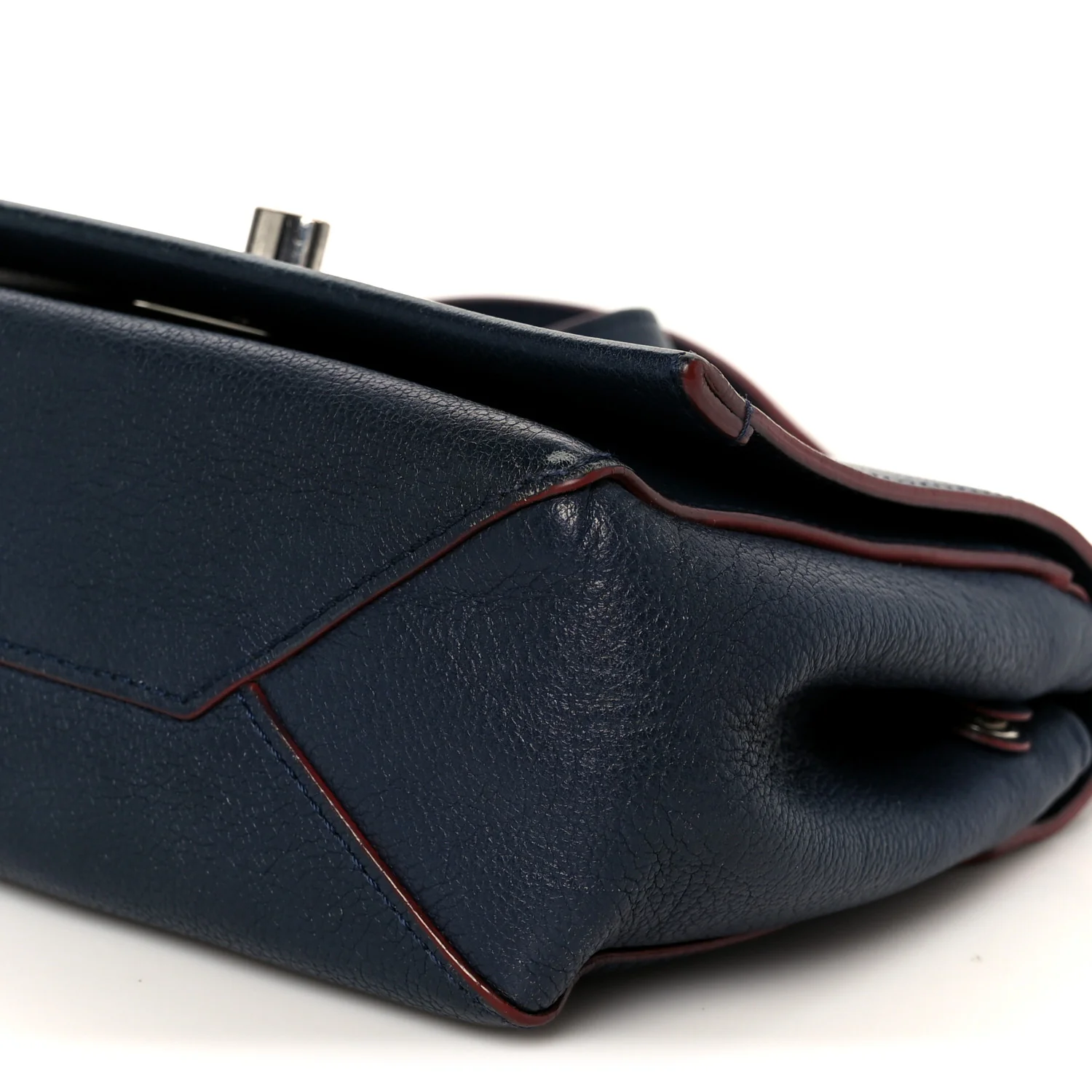 Calfskin Lockme II Chain Bag BB Marine Rouge - Image 9