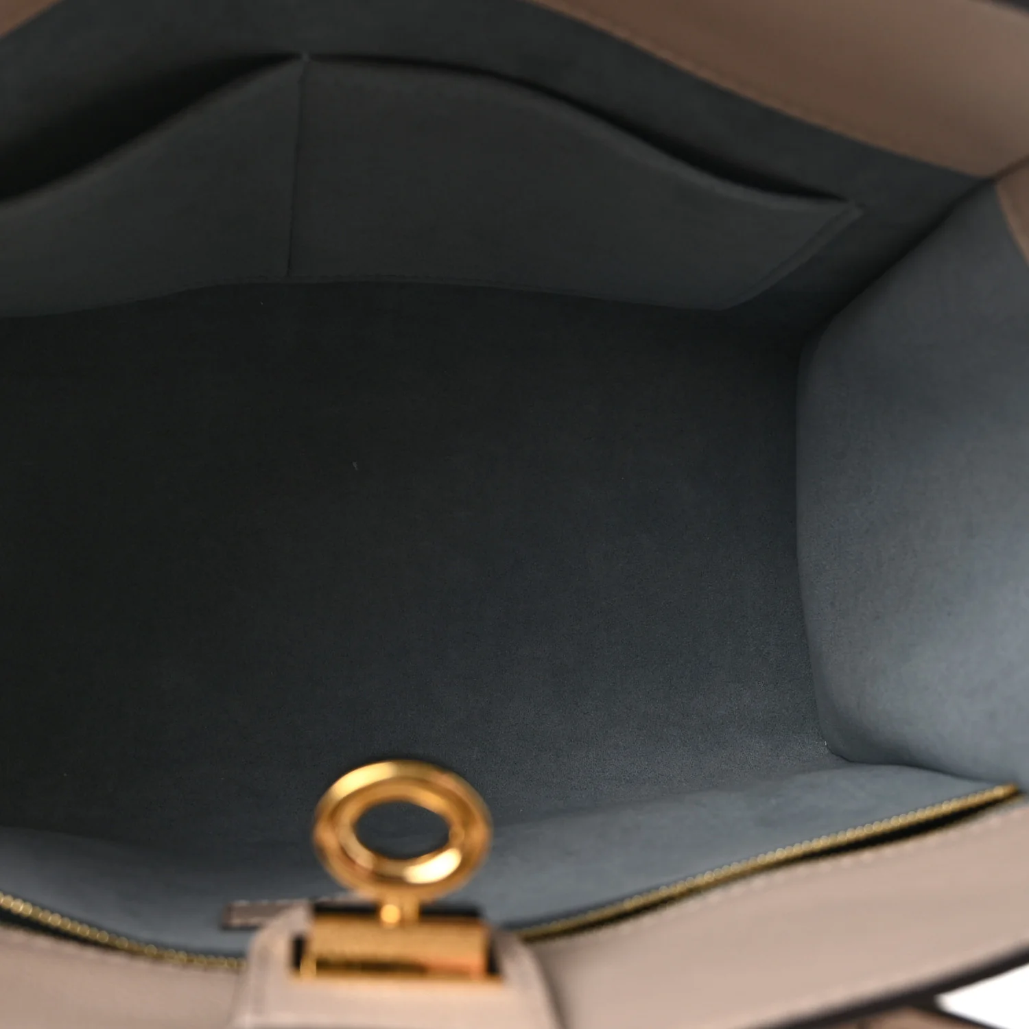 Calfskin Monogram On My Side MM Greige - Image 5