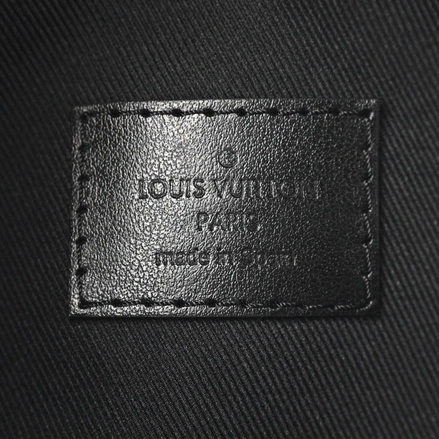 Calfskin Monogram Shadow Discovery Bumbag Black - Image 6