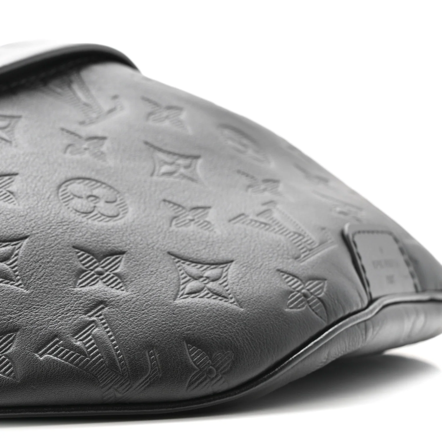 Calfskin Monogram Shadow Discovery Bumbag Black - Image 8