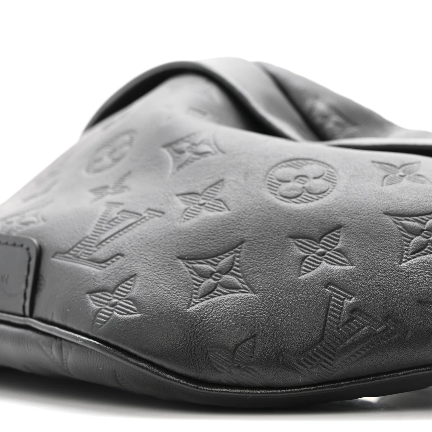 Calfskin Monogram Shadow Discovery Bumbag Black - Image 9