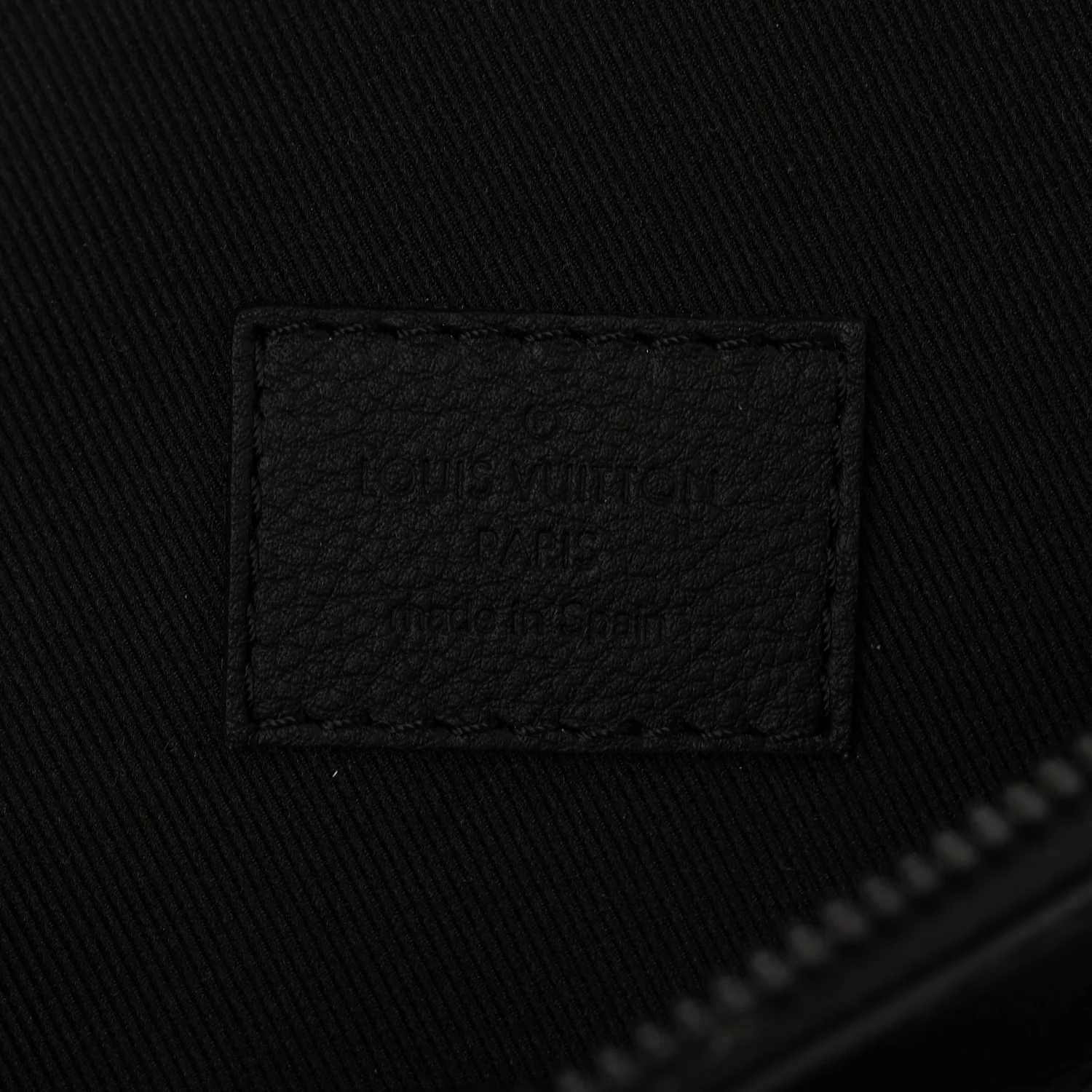 Calfskin Monogram Shadow Discovery Bumbag Black - Image 6