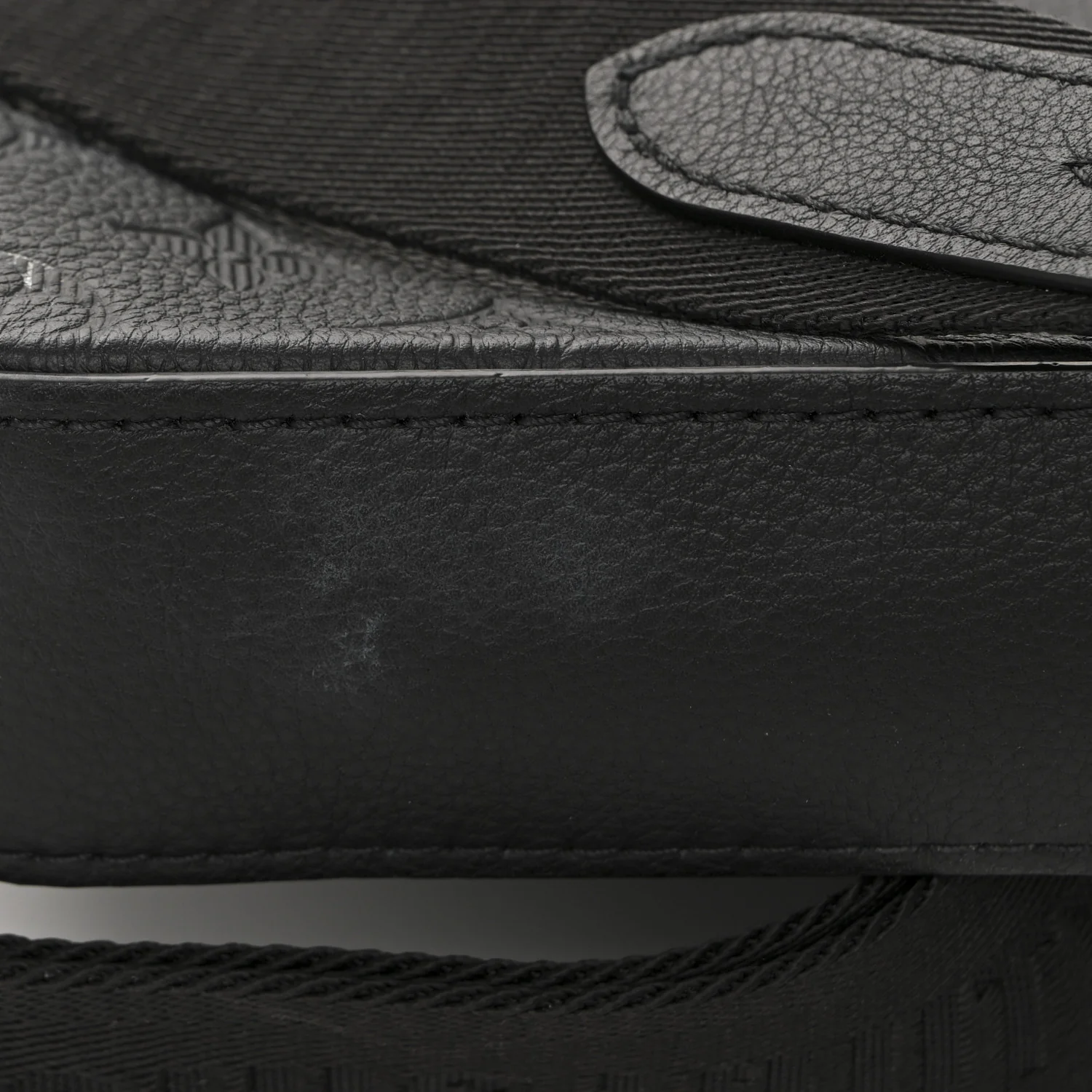 Calfskin Monogram Shadow Trio Messenger Black - Image 12