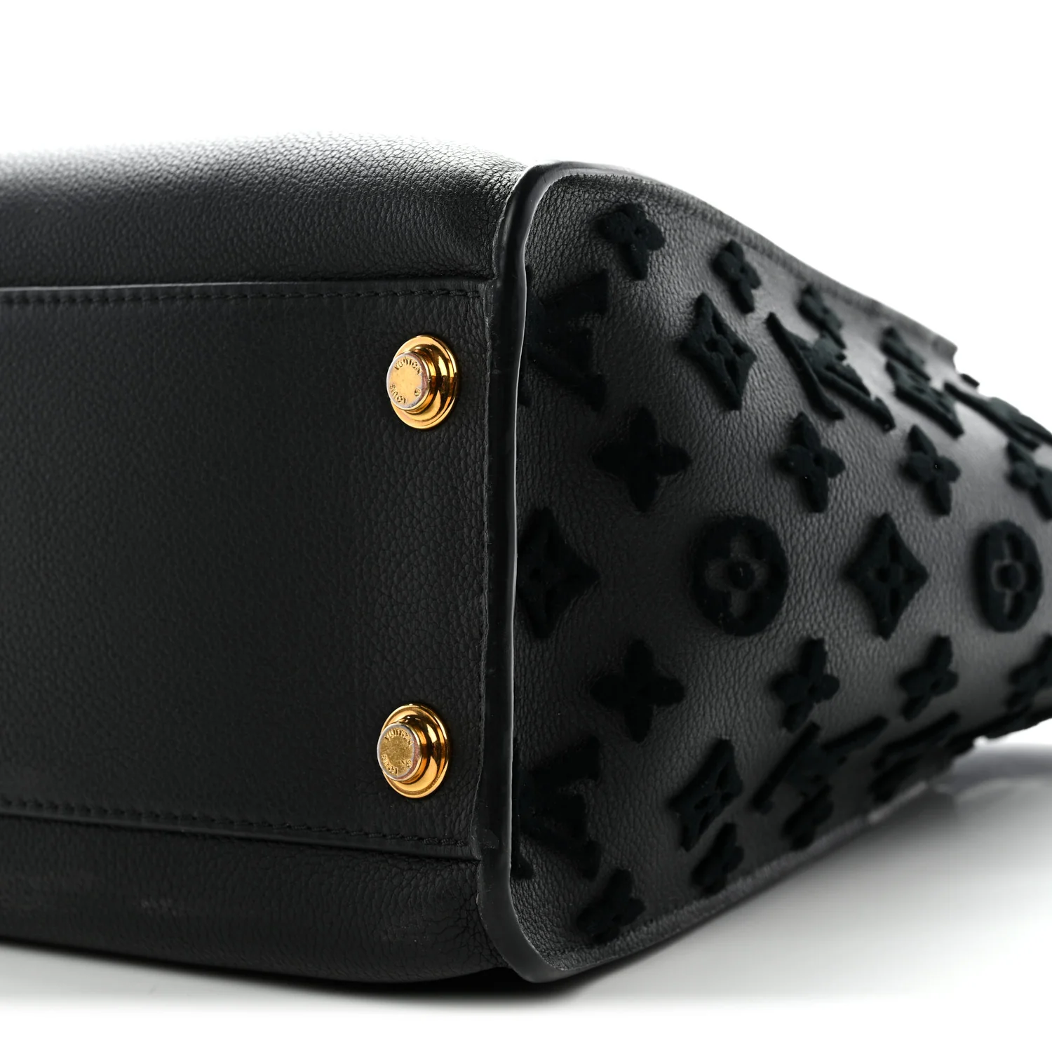 Calfskin Monogram Tufting On My Side Black - Image 9