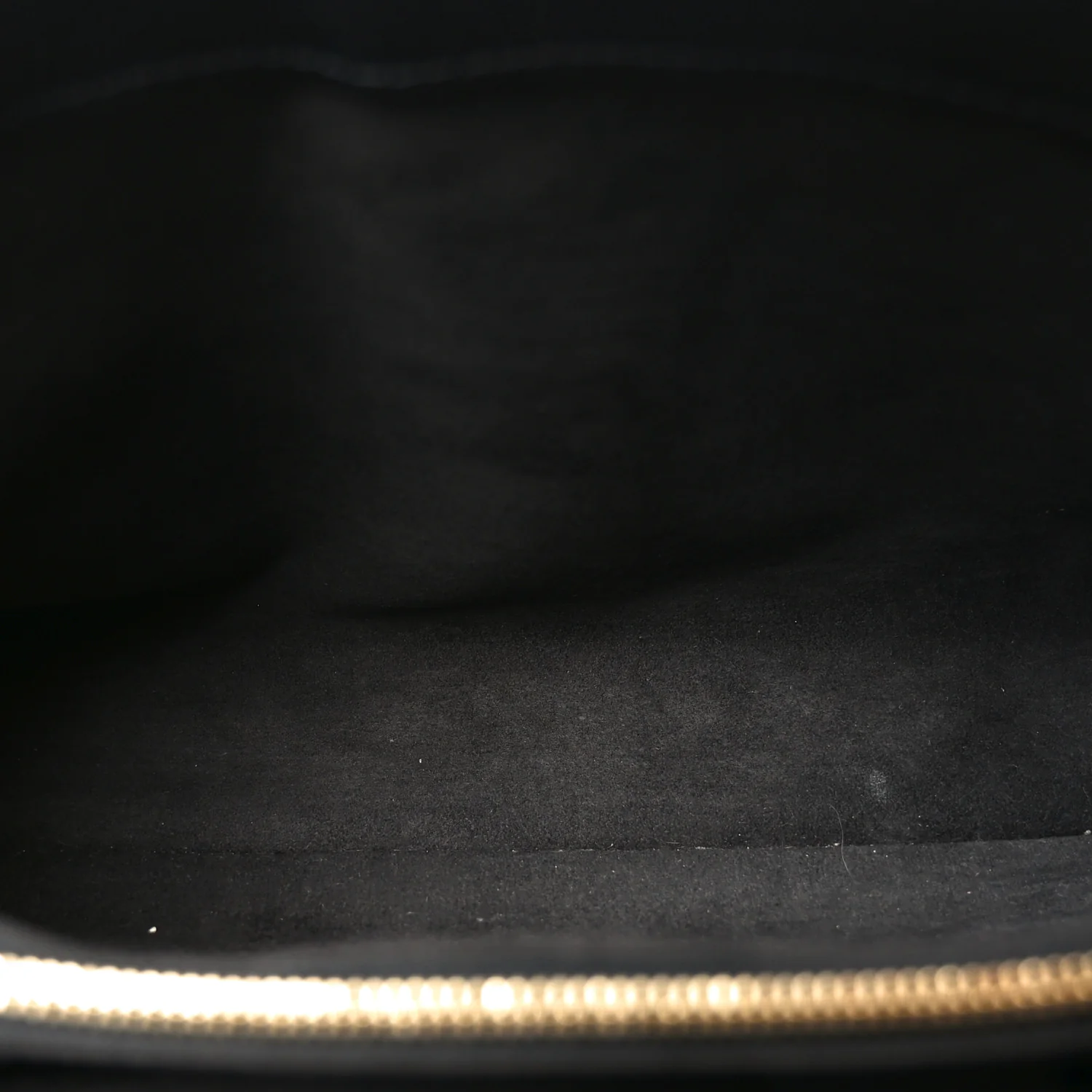 Calfskin Monogram Very One Handle Black - Image 5