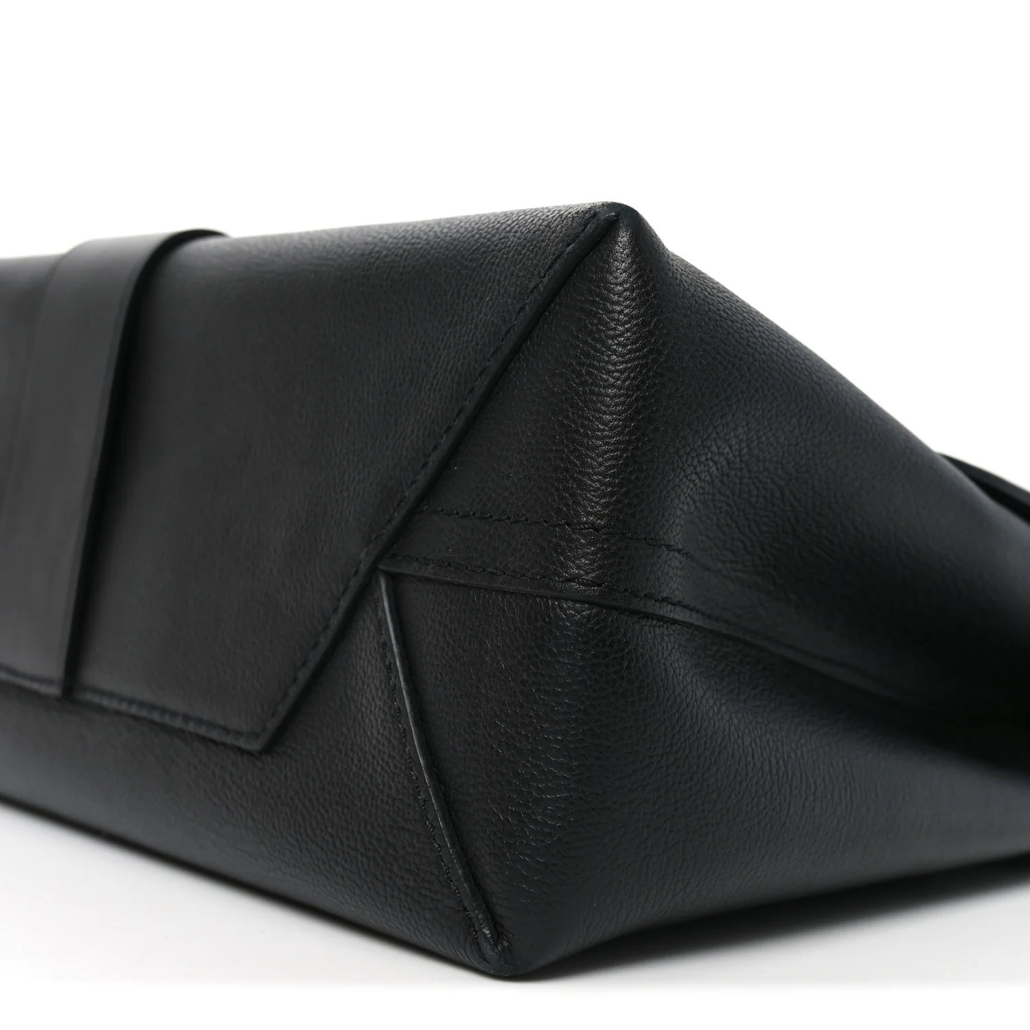 Calfskin Monogram Very One Handle Black - Image 9