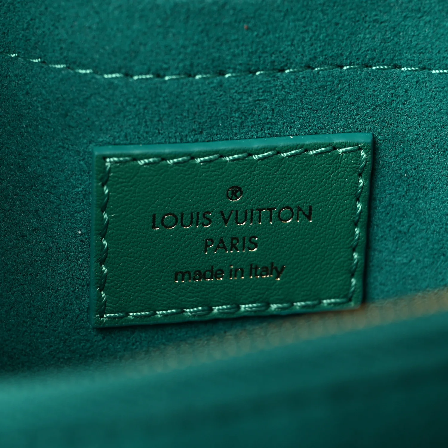 Calfskin New Wave Chain Bag MM NM  Emerald - Image 6