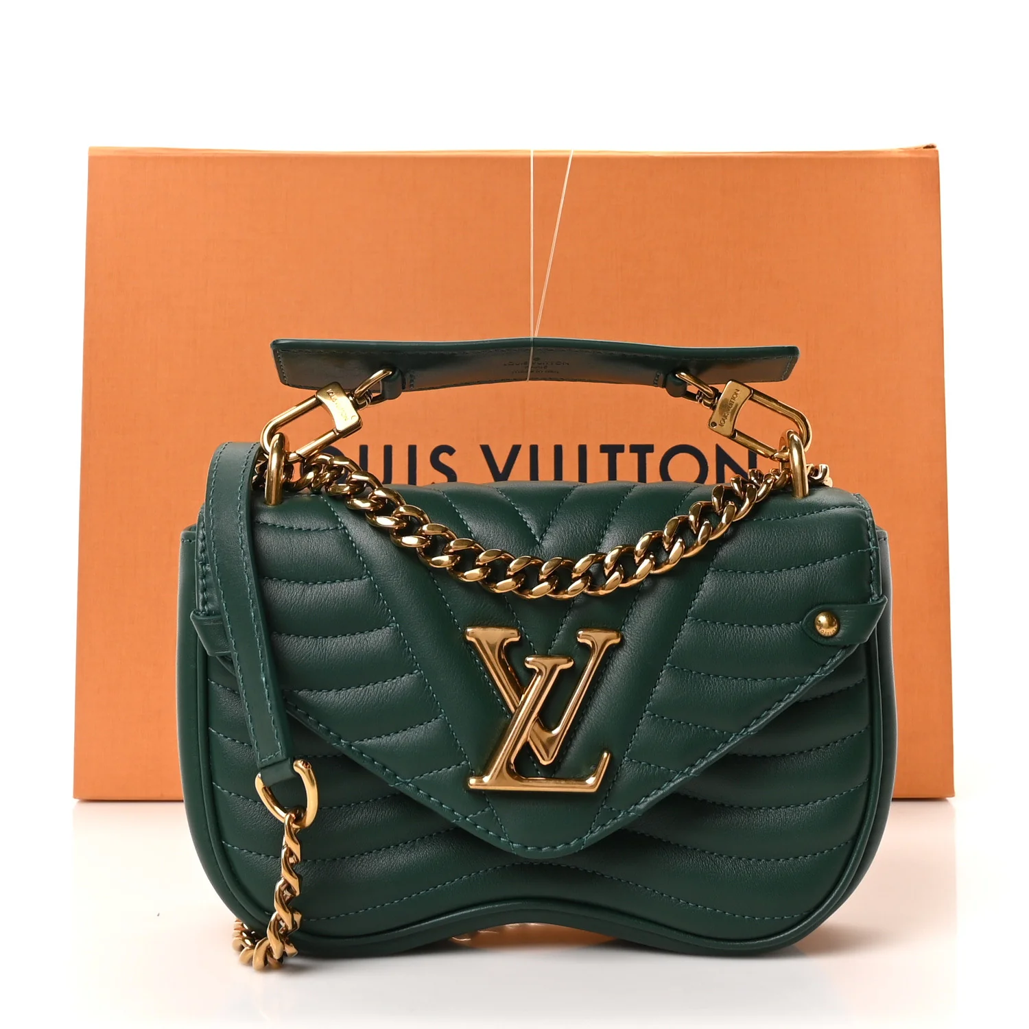 Calfskin New Wave Chain PM Emerald - Image 10