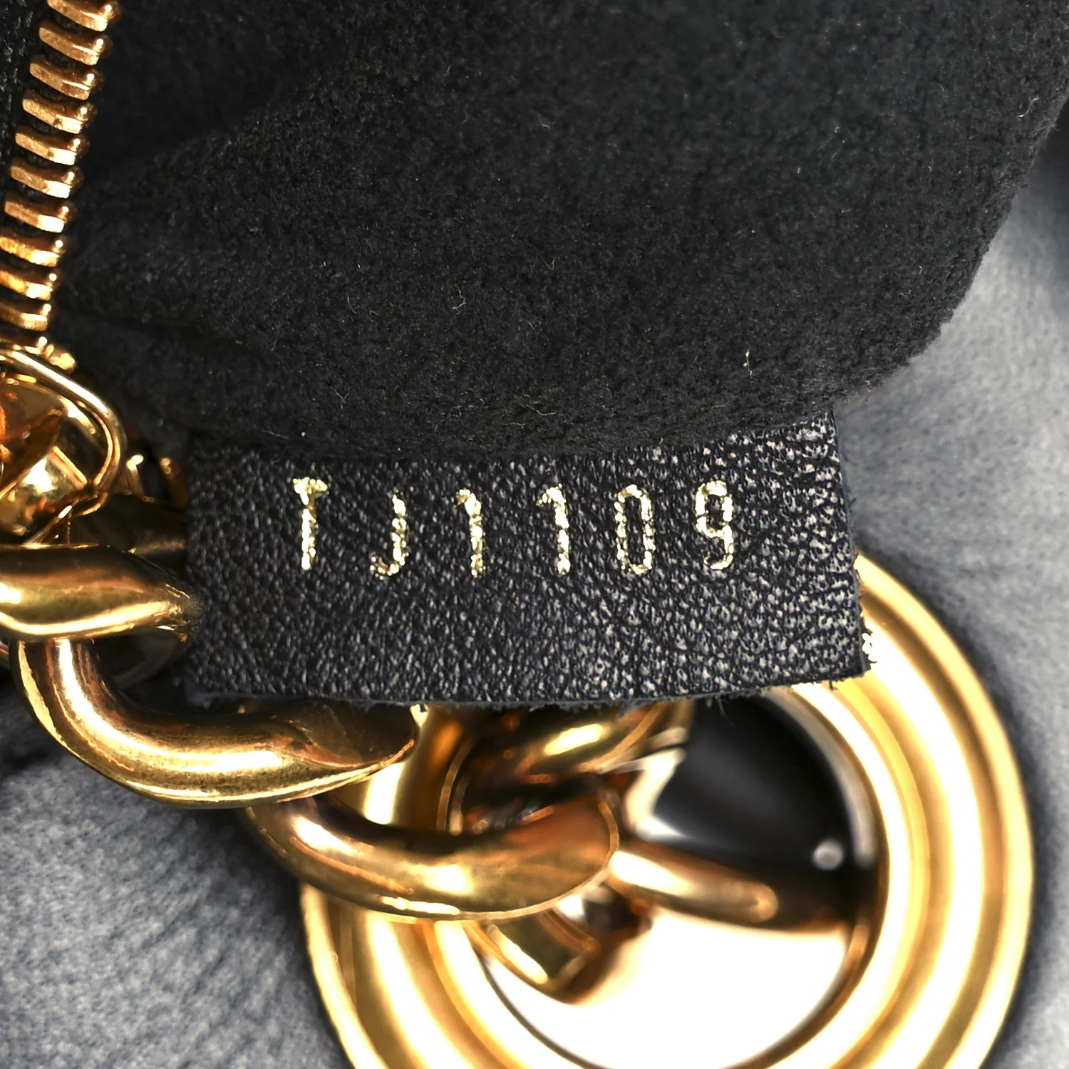 Calfskin New Wave Chain Tote Black - Image 6