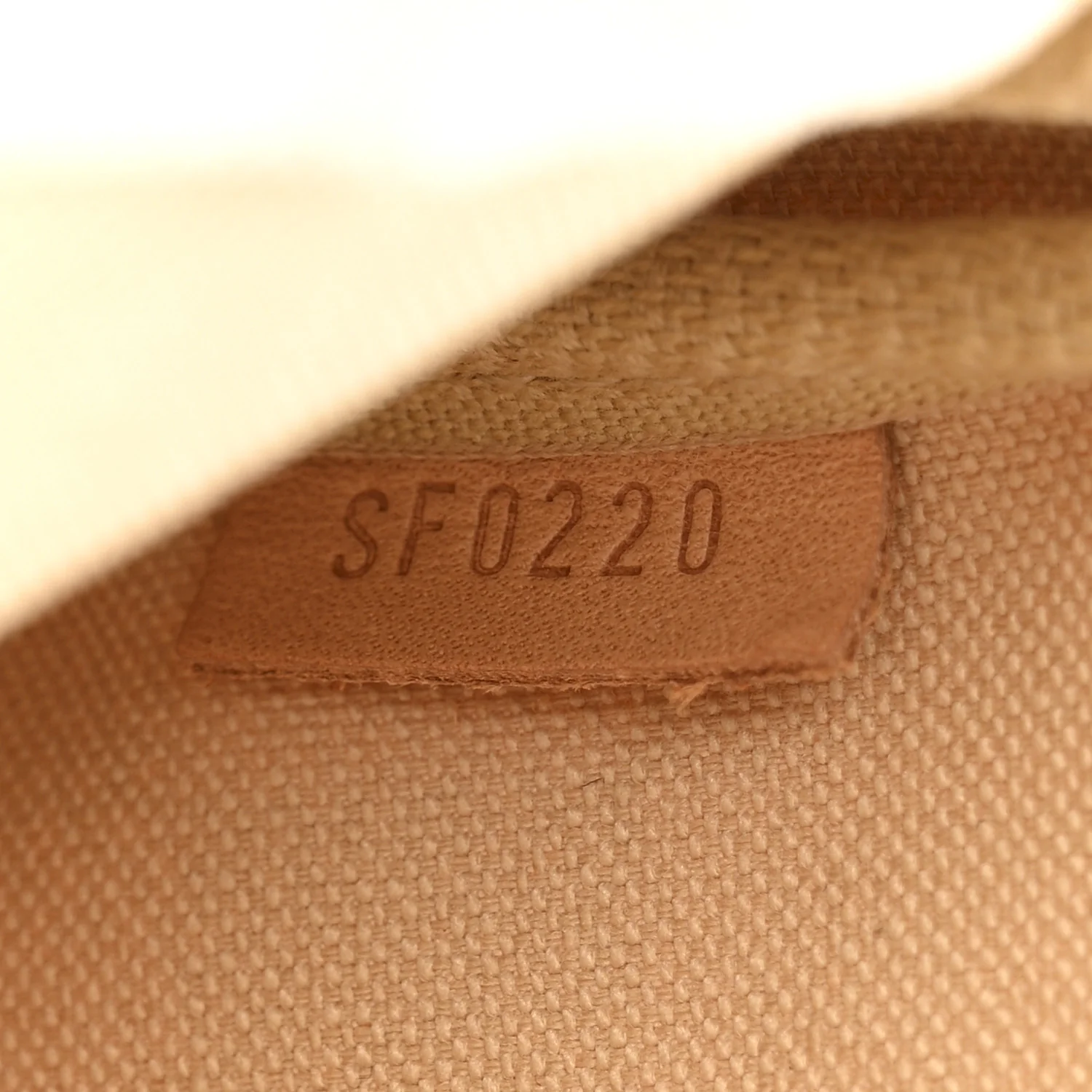Damier Azur Mini Pochette Accessories - Image 6