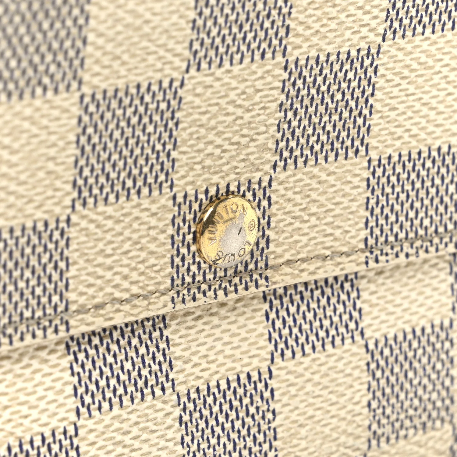 Damier Azur Sarah Wallet - Image 9