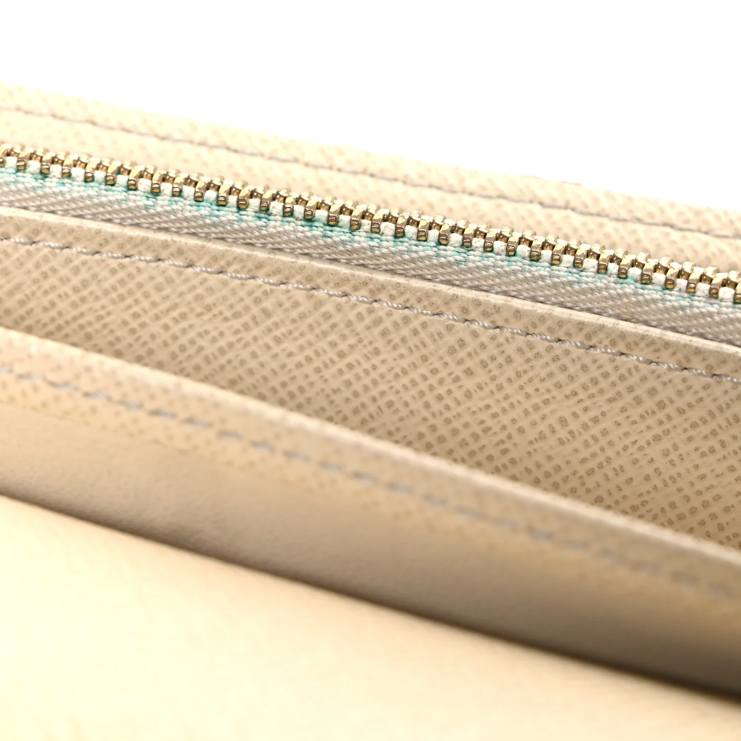 Damier Azur Sarah Wallet - Image 10
