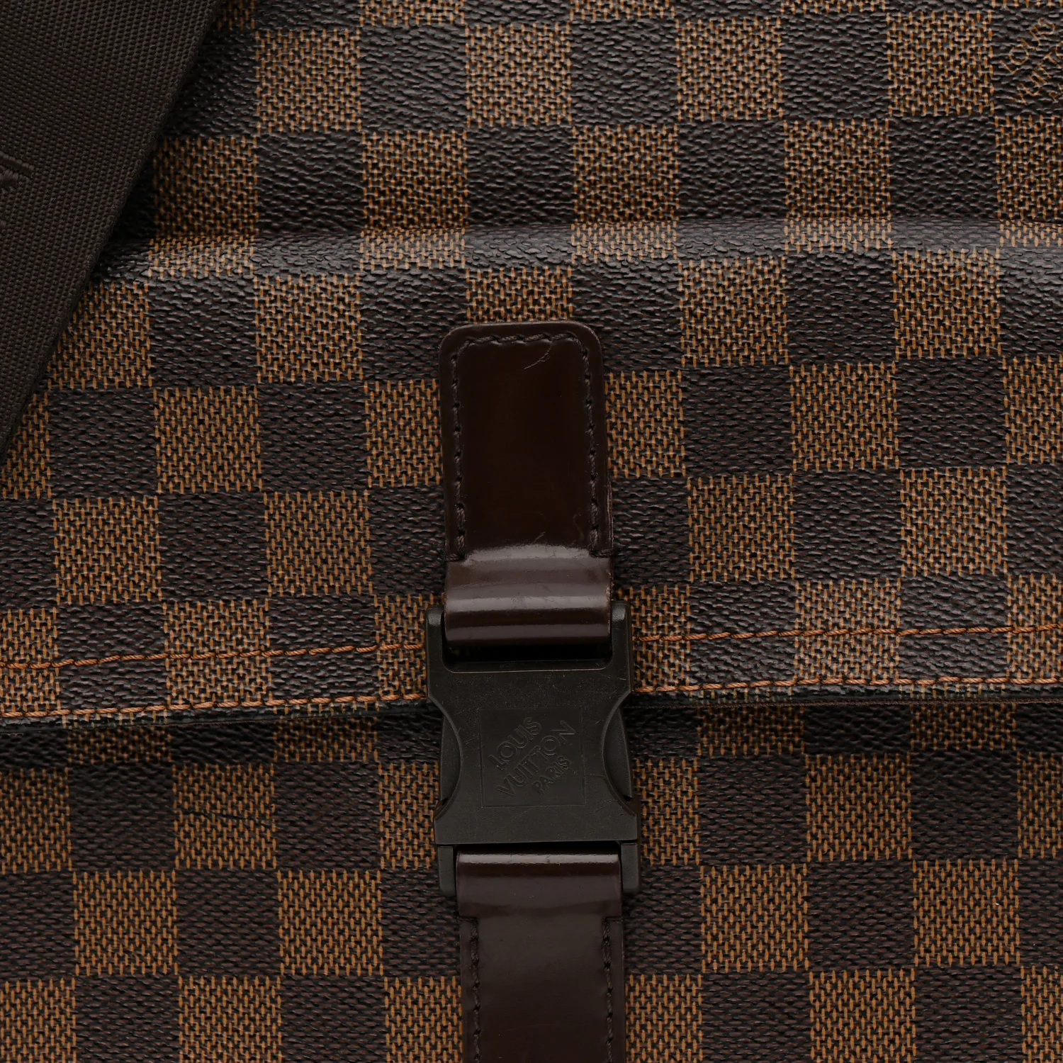 Damier Ebene Pochette Melville - Image 7