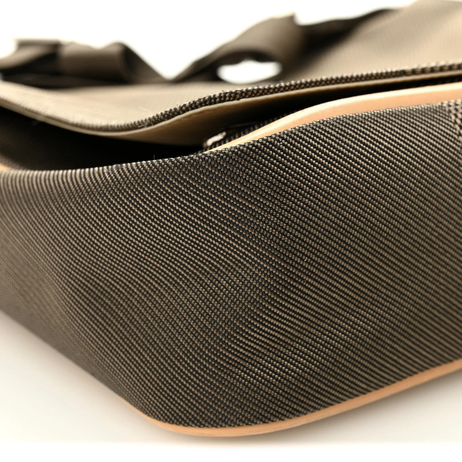 Damier Geant Messenger Bag Terre - Image 9