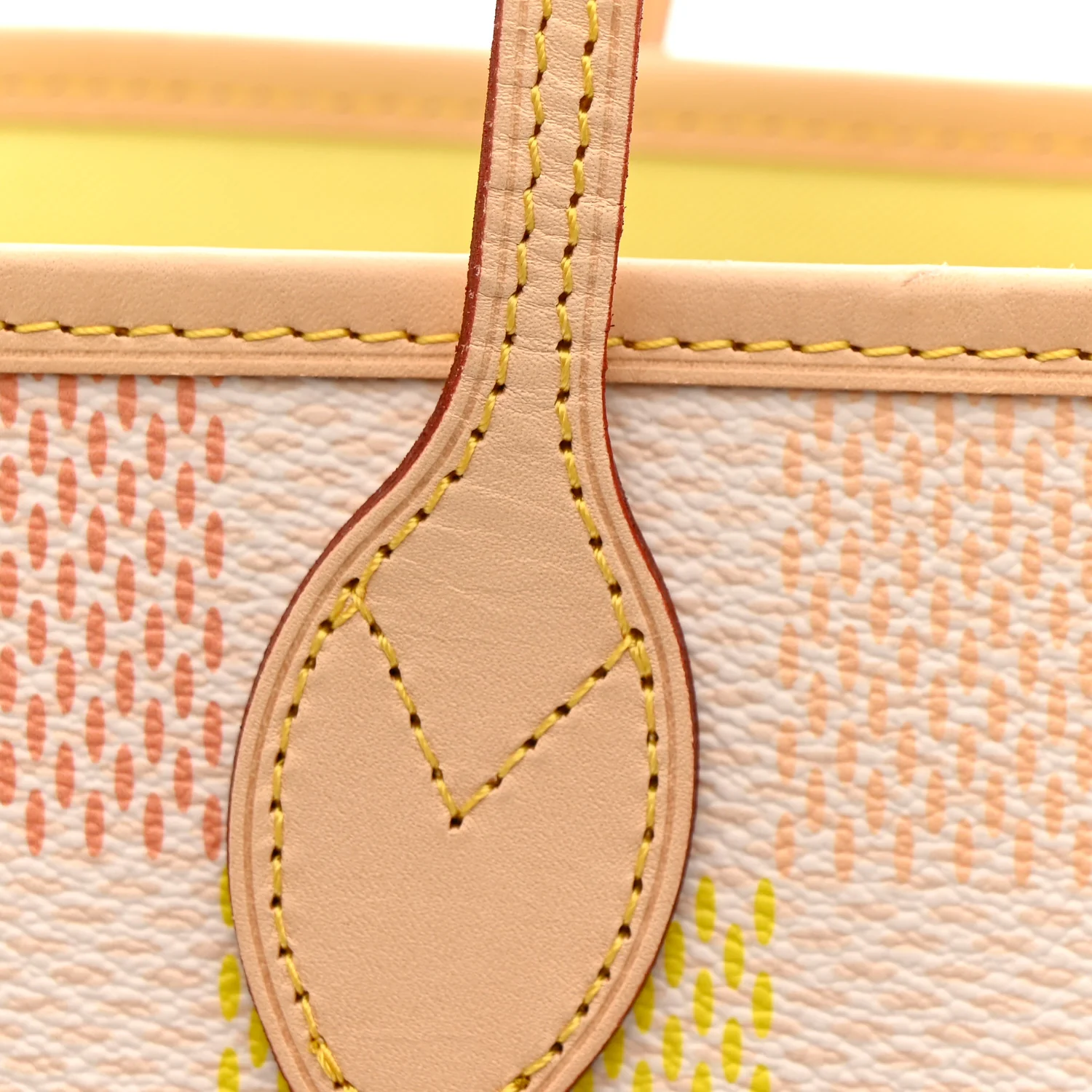 Damier Giant Neverfull MM Peach - Image 11