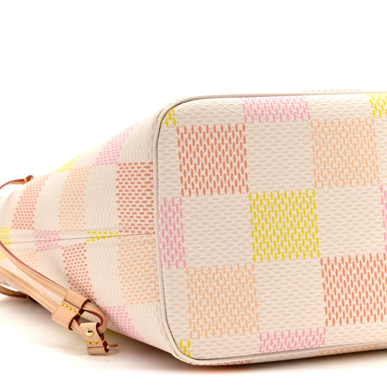 Damier Giant Neverfull MM Peach - Image 9