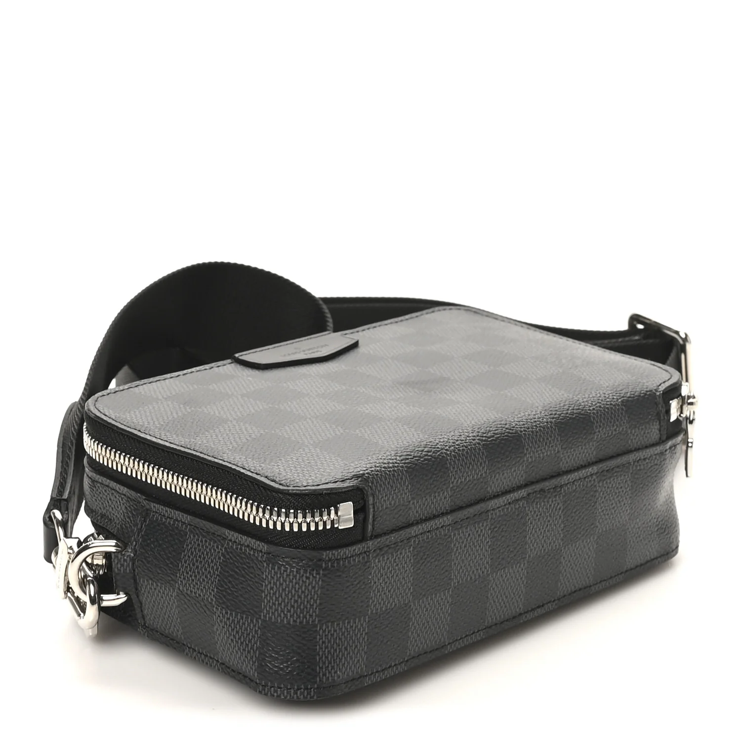 Damier Graphite Alpha Wearable Wallet - Image 4