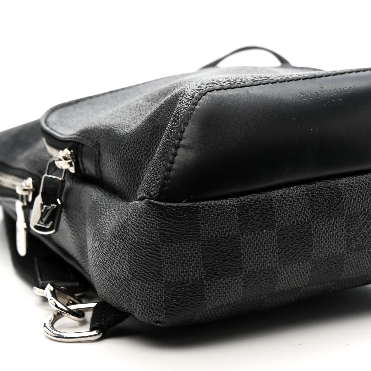 Damier Graphite Avenue Sling Backpack - Image 9