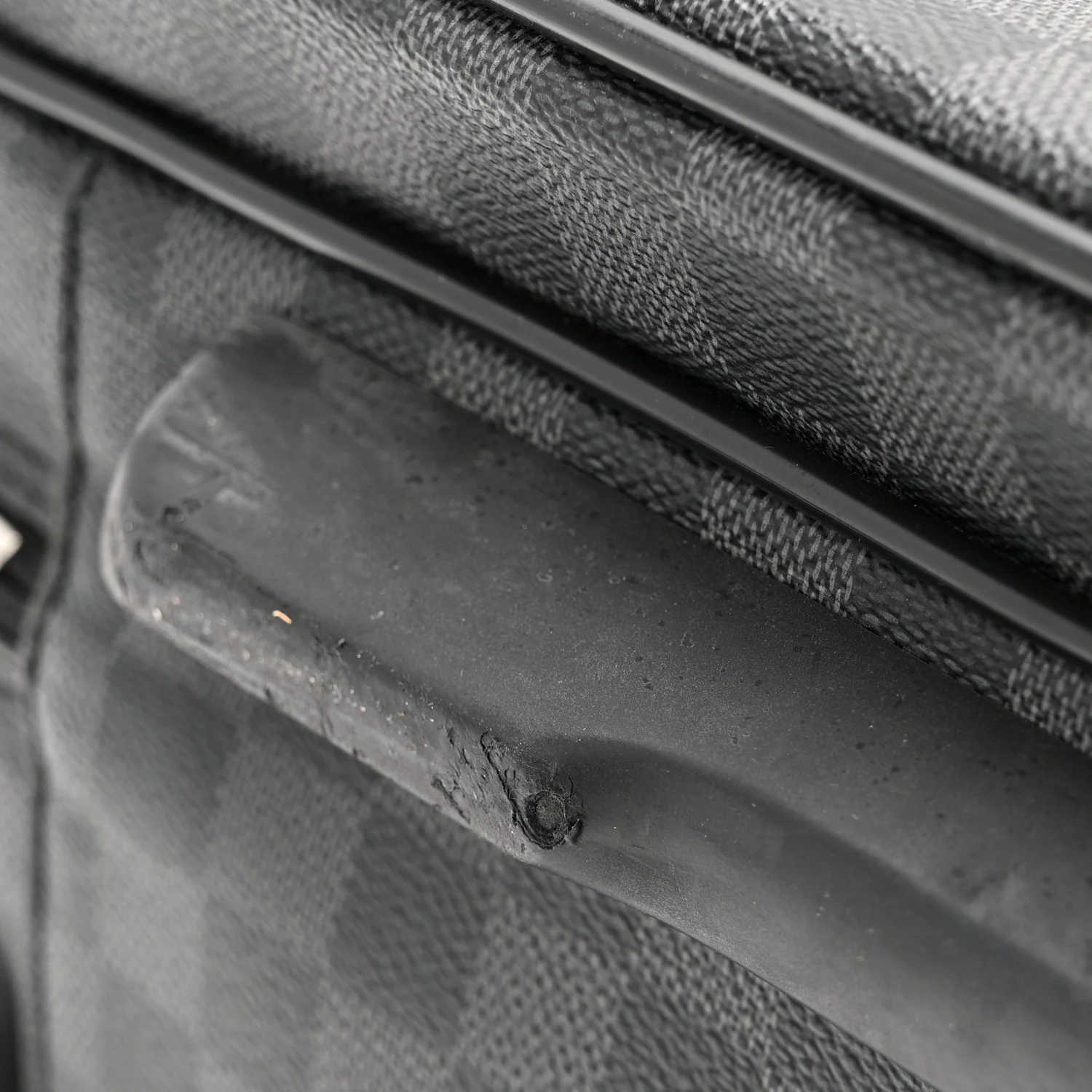 Damier Graphite Pilot Case - Image 19