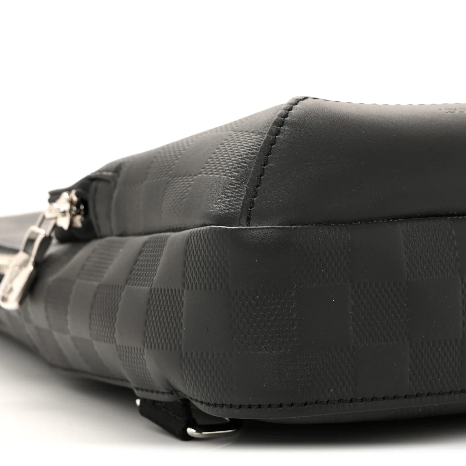 Damier Infini Avenue Sling Bag Onyx - Image 8