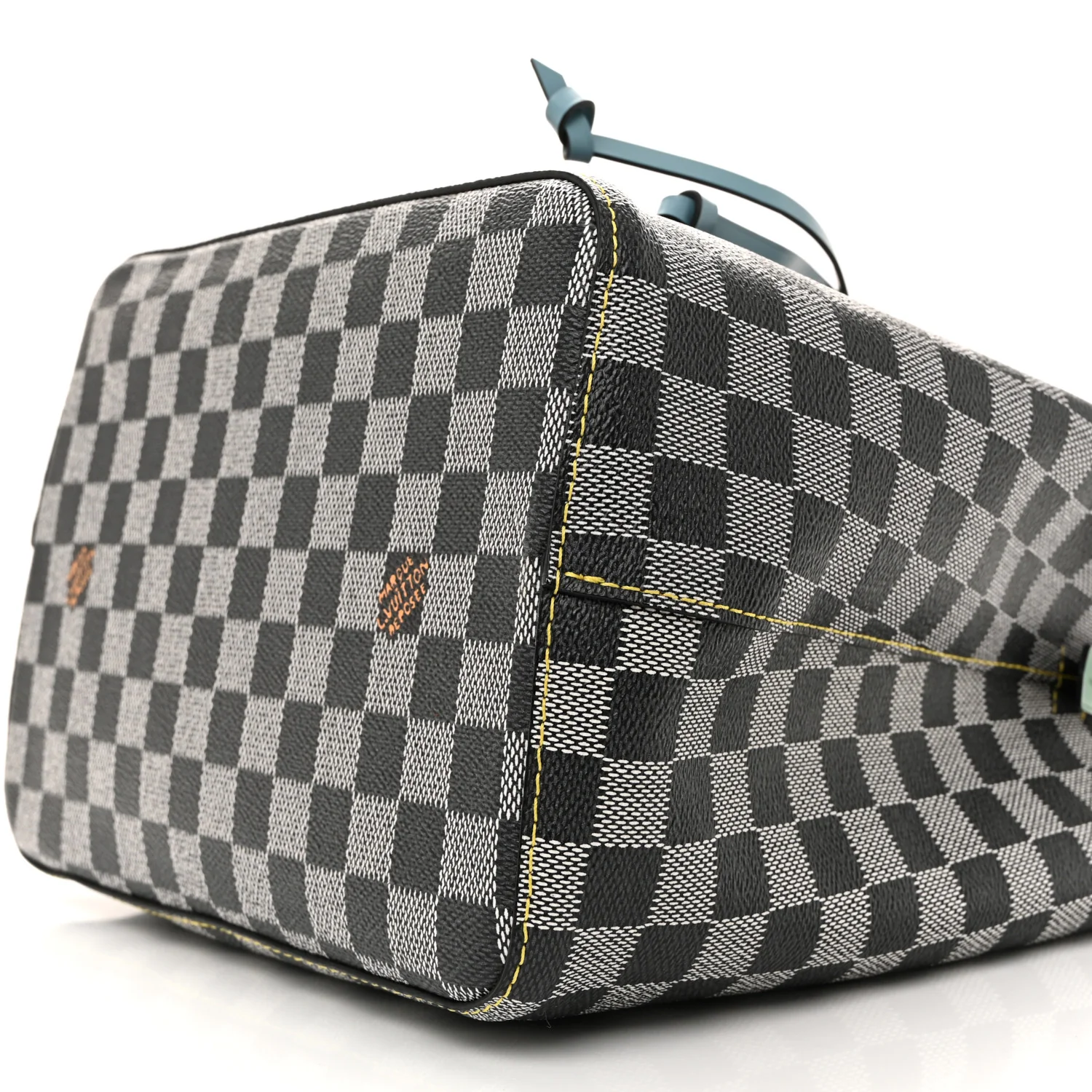 Damier Neonoe Black White - Image 10