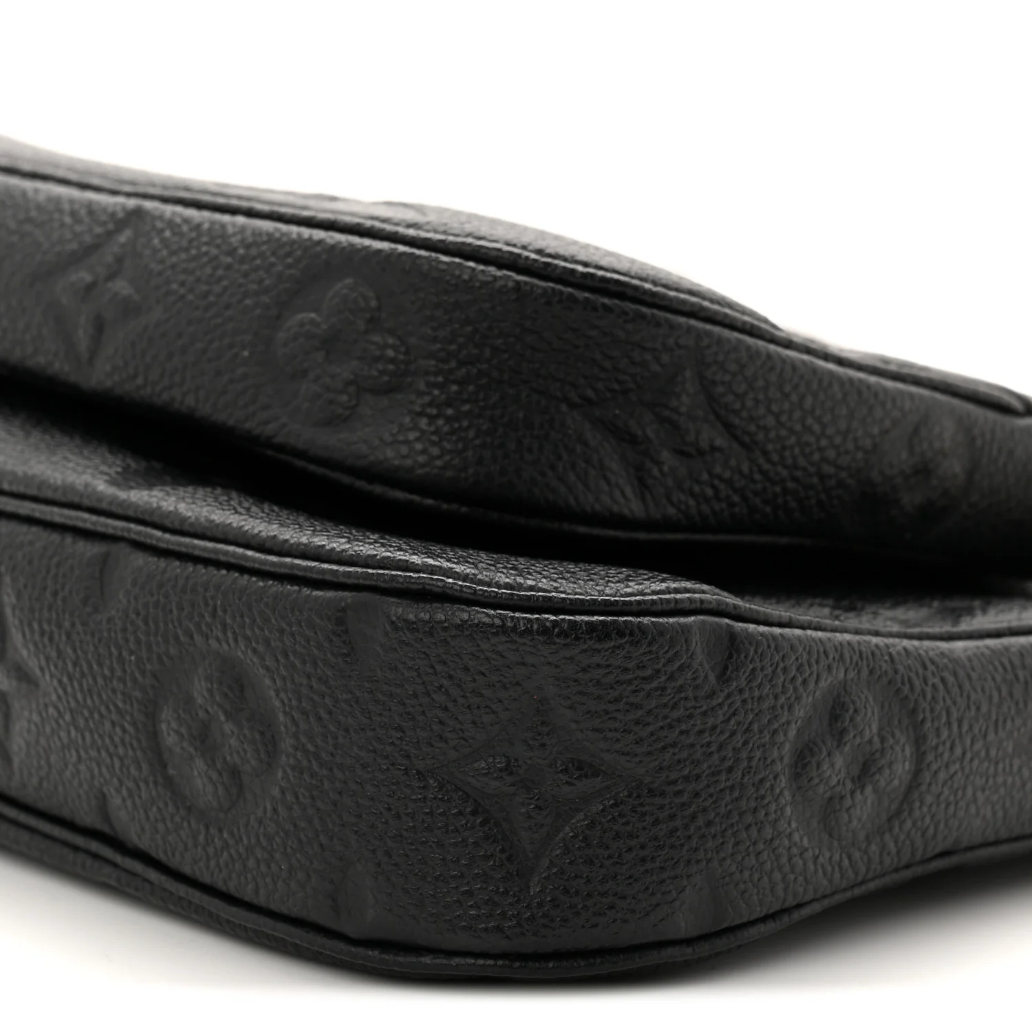 Empreinte Monogram Giant Multi Pochette Accessories Black - Image 10