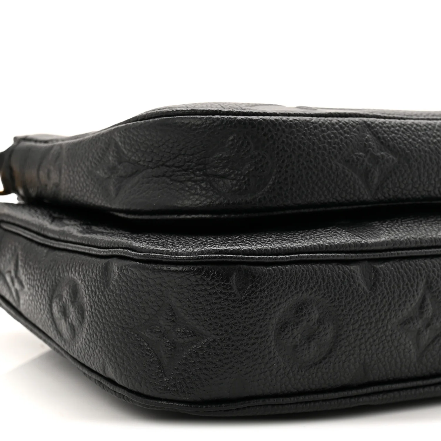Empreinte Monogram Giant Multi Pochette Accessories Black - Image 9