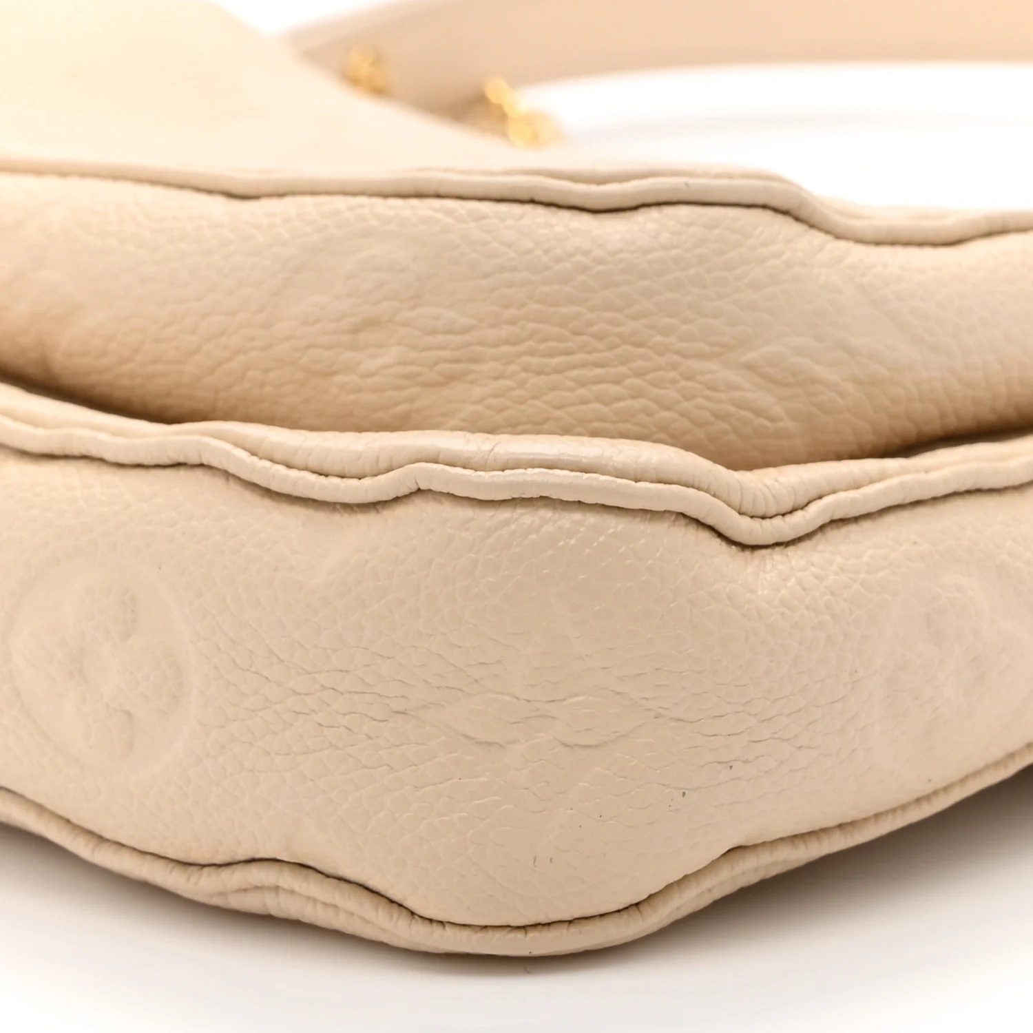 Empreinte Monogram Giant Multi Pochette Accessories  Cream - Image 10