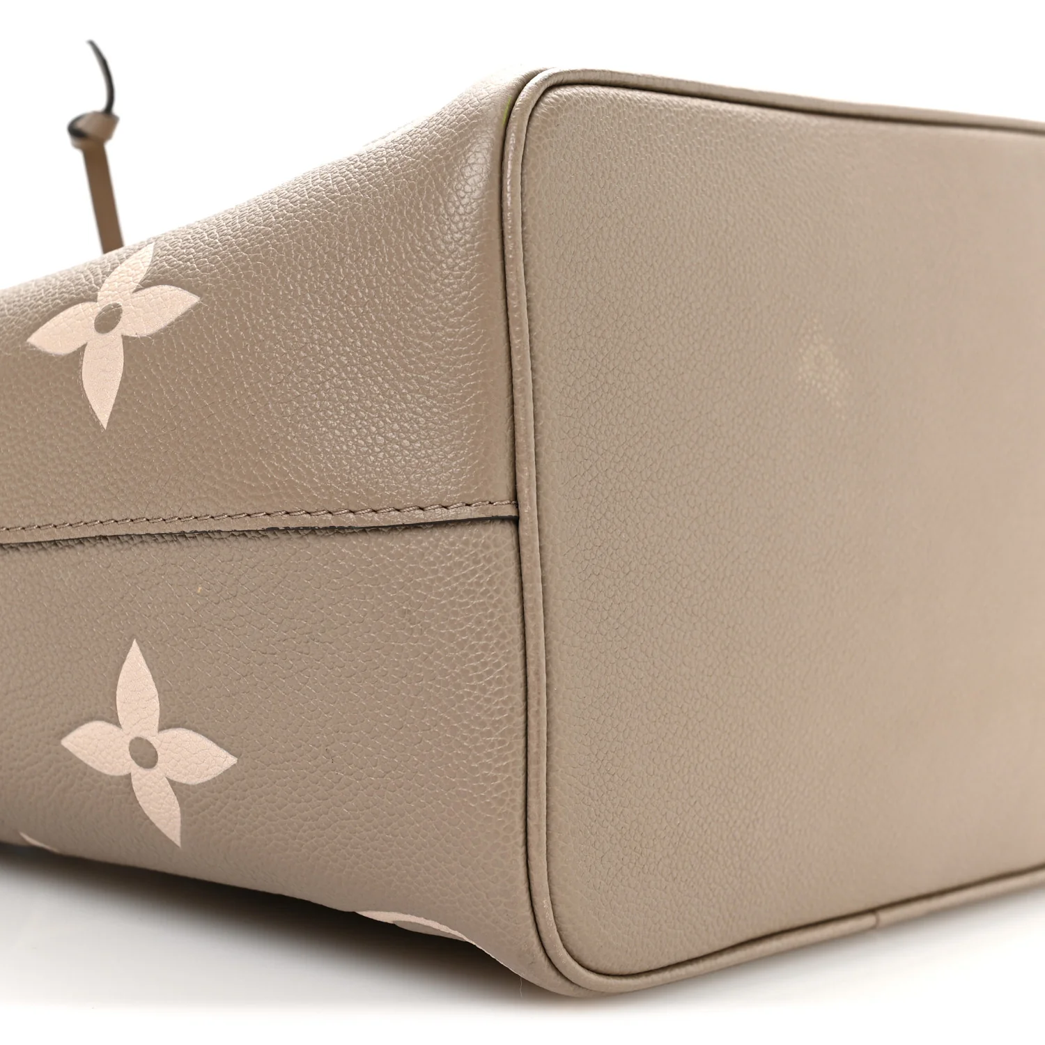 Empreinte Monogram Giant Neonoe MM Tourterelle Creme - Image 9
